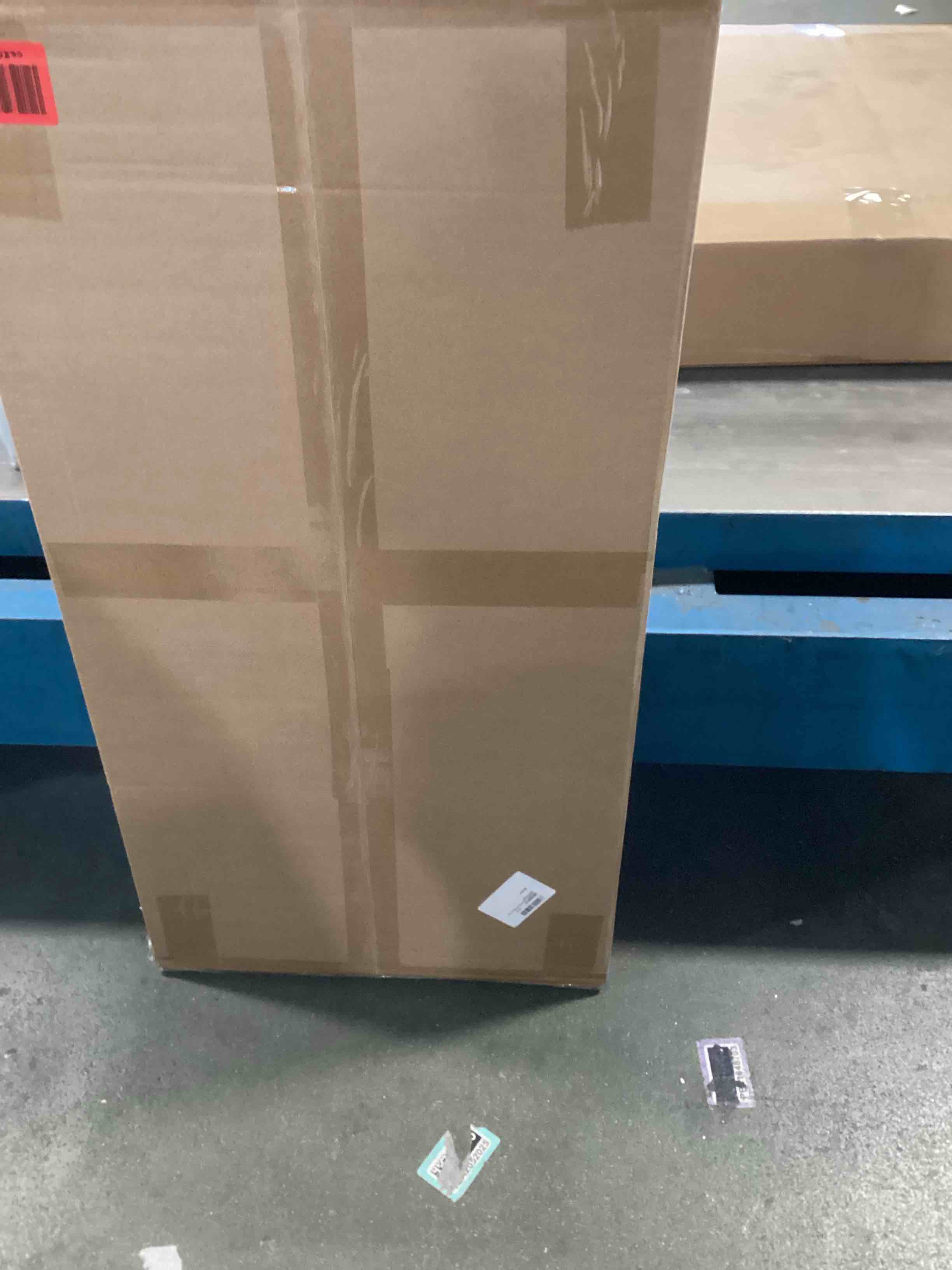 https://s3.amazonaws.com/lotting-images-prod/bidfta/_1742311516614.jpeg