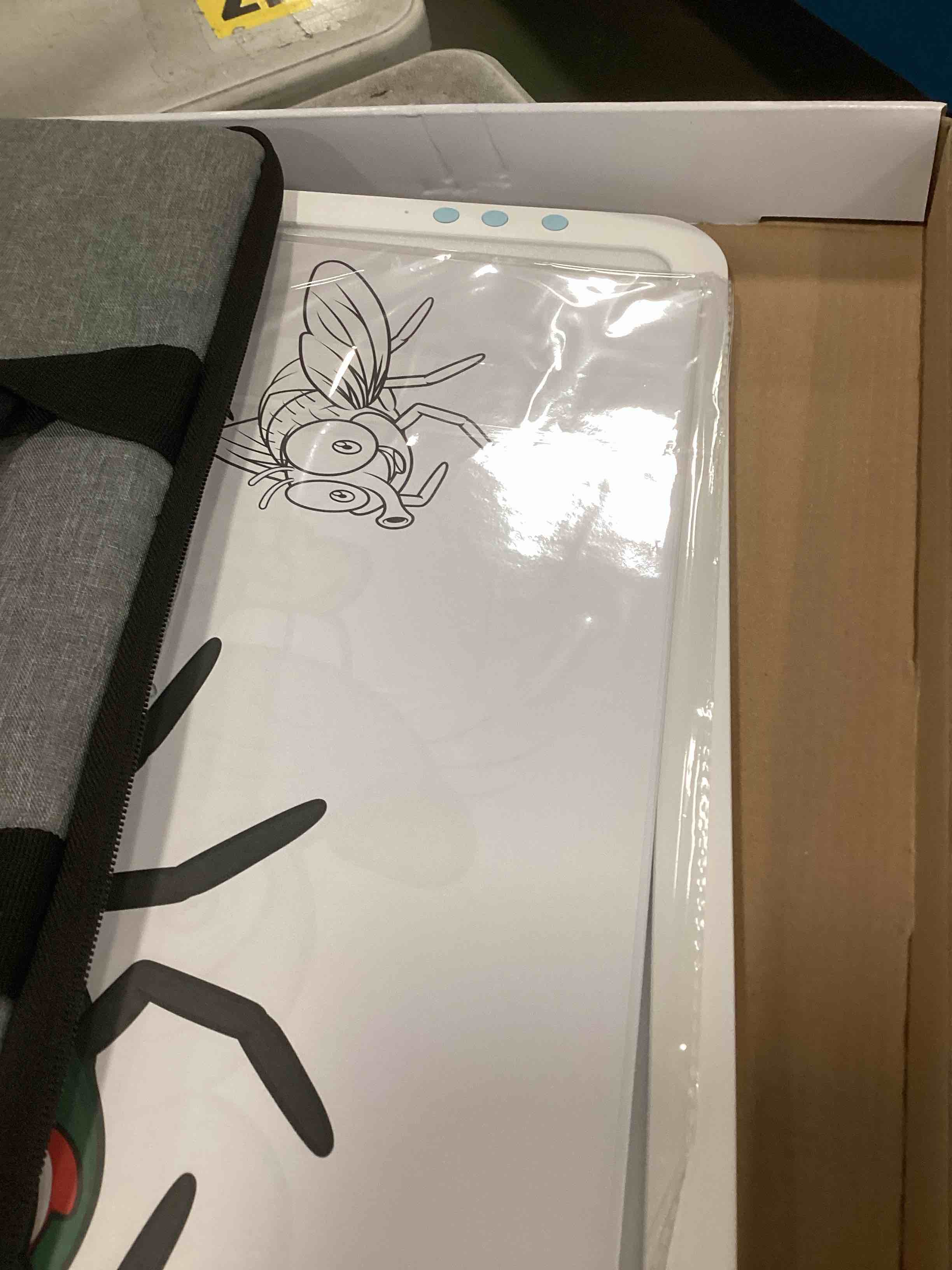 https://s3.amazonaws.com/lotting-images-prod/bidfta/_1742386579783.jpeg
