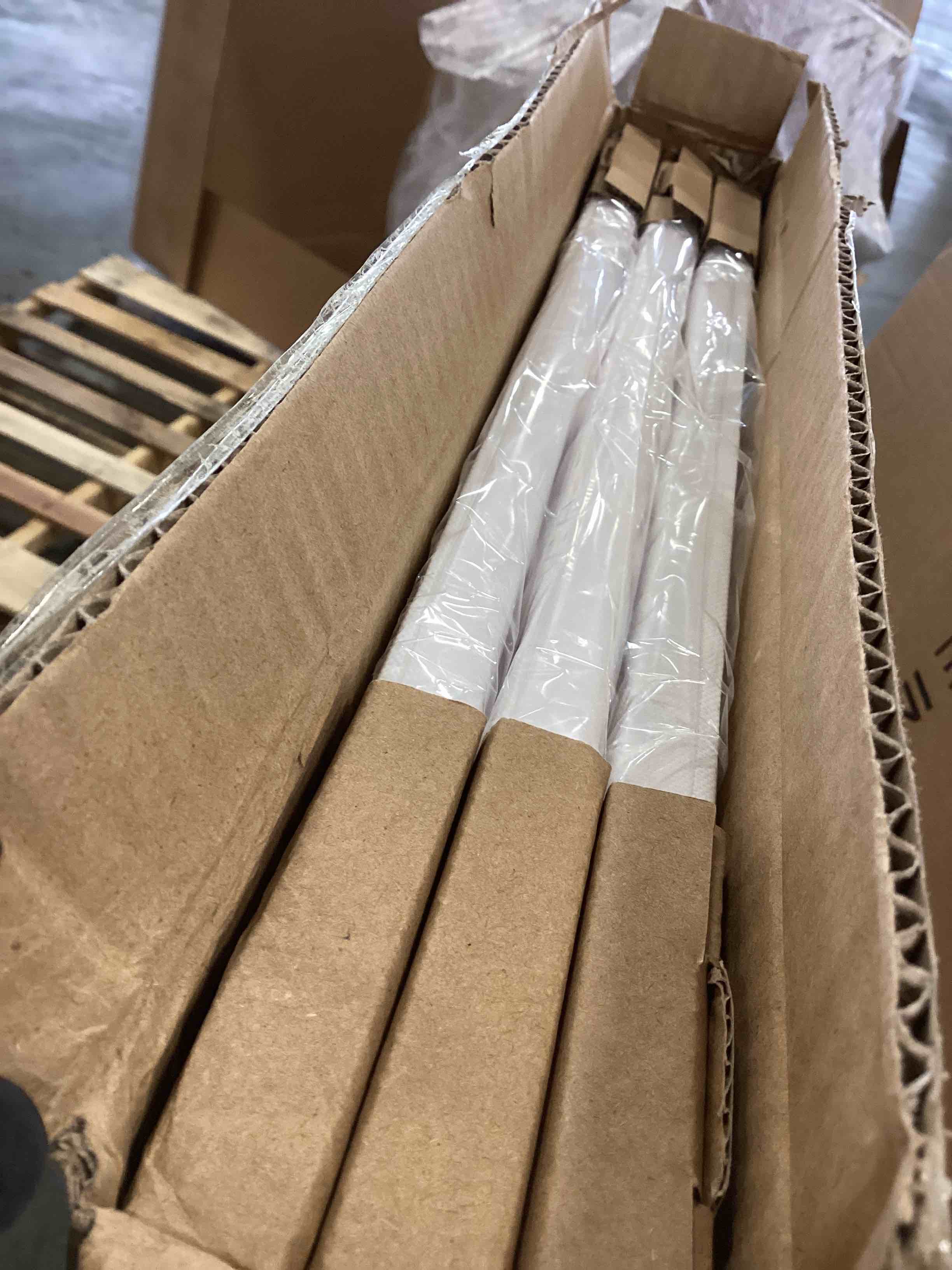 https://s3.amazonaws.com/lotting-images-prod/bidfta/_1742413701725.jpeg