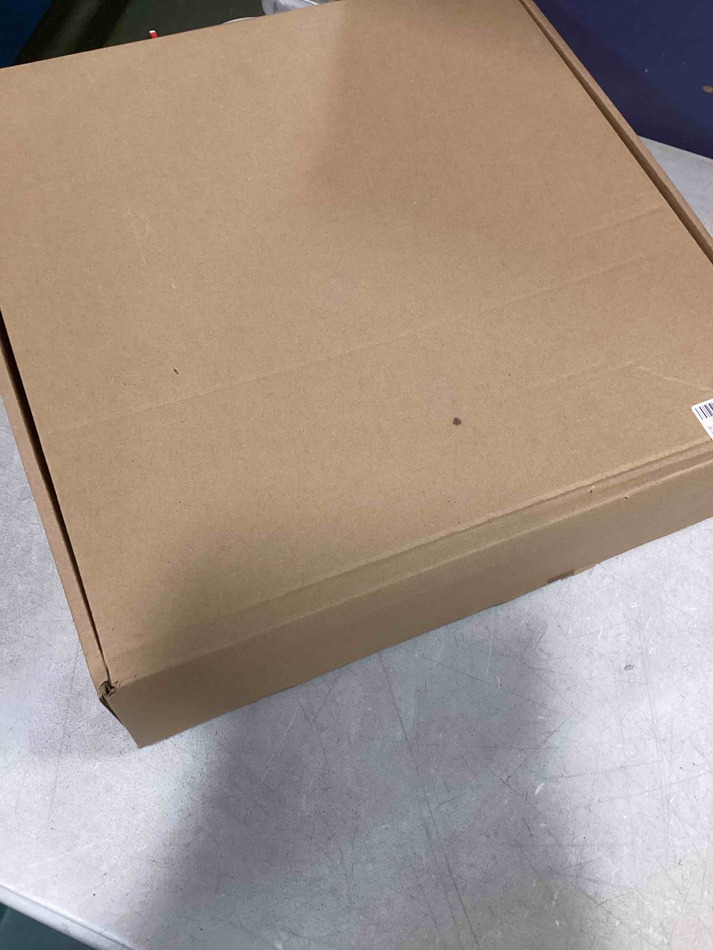 https://s3.amazonaws.com/lotting-images-prod/bidfta/_1742914210491.jpeg