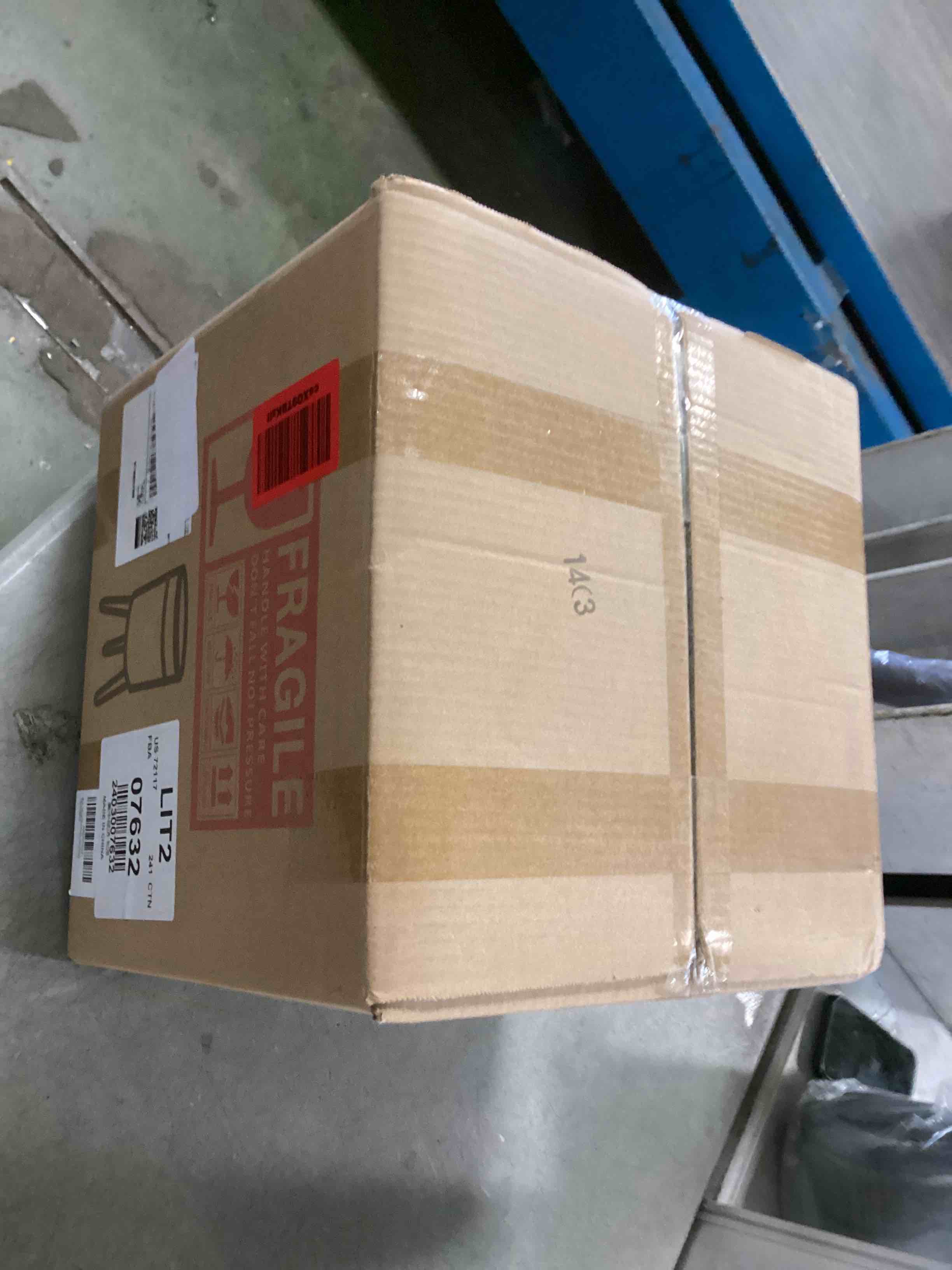 https://s3.amazonaws.com/lotting-images-prod/bidfta/_1743104890297.jpeg