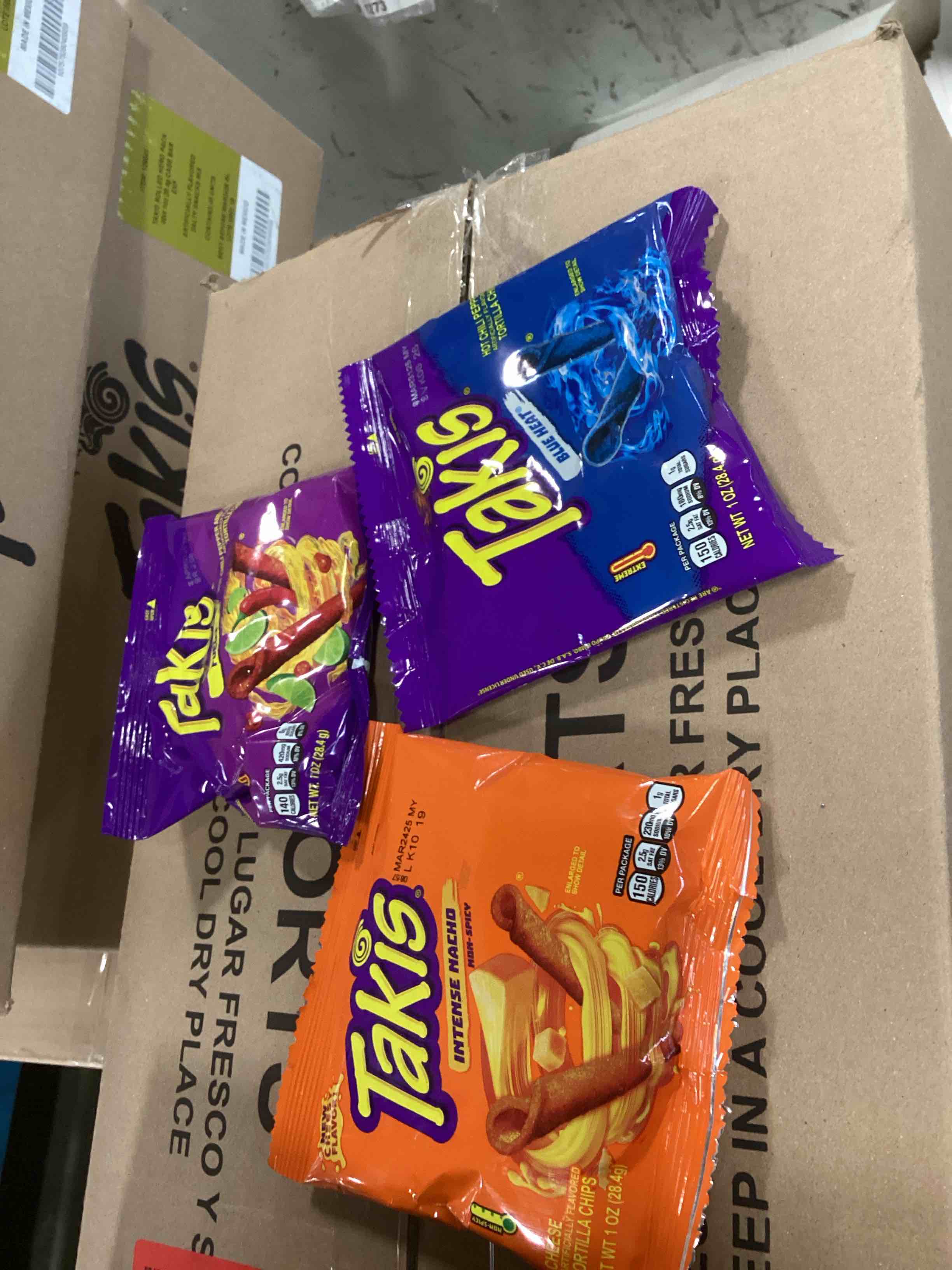 Assortment of /// Takis Rolls Spicy Blue Heat Hot Chili Pepper Tortilla Chips (1oz Bag)(40Pack) Assortment