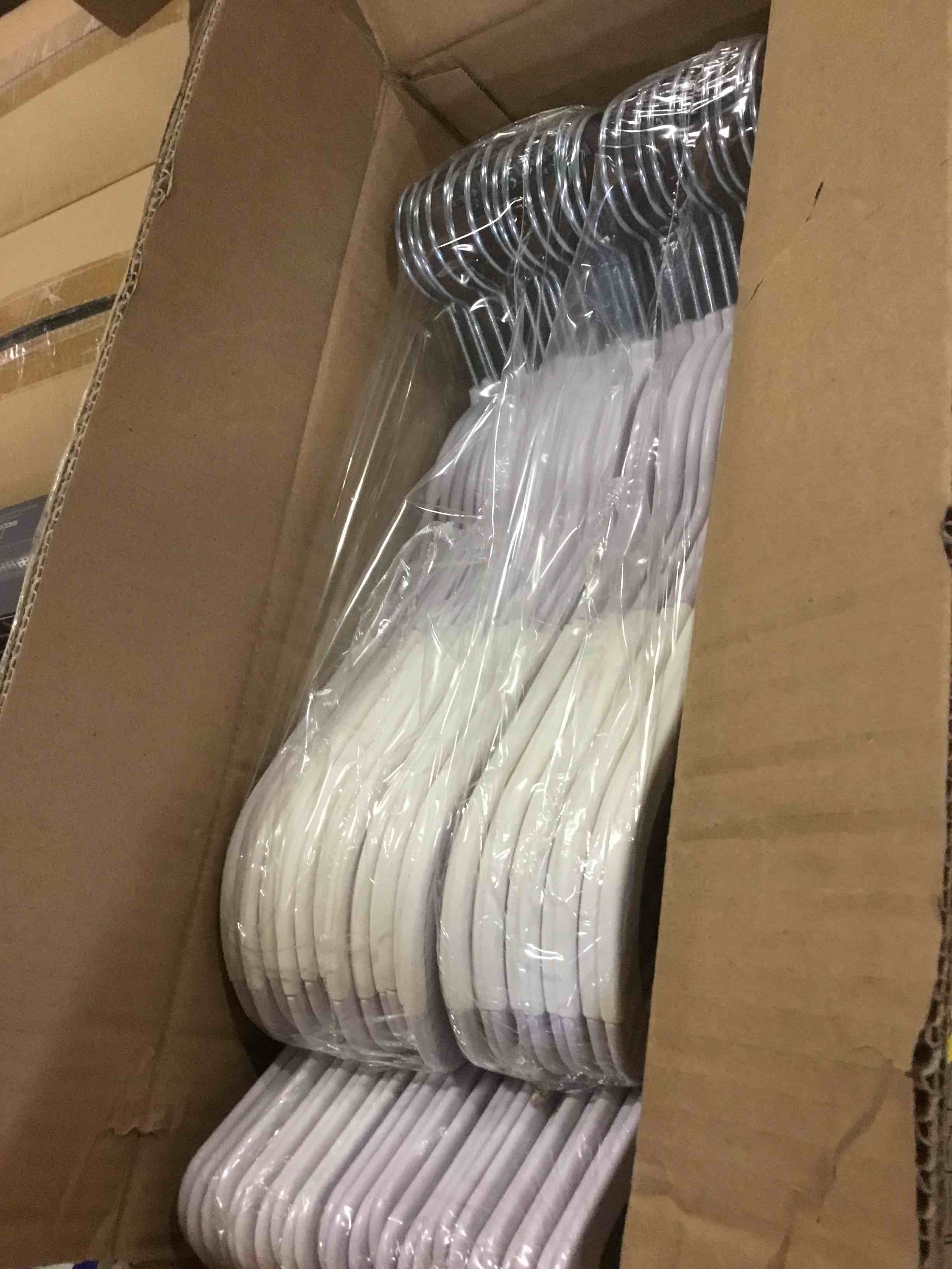 https://s3.amazonaws.com/lotting-images-prod/bidfta/_1743446796953.jpeg
