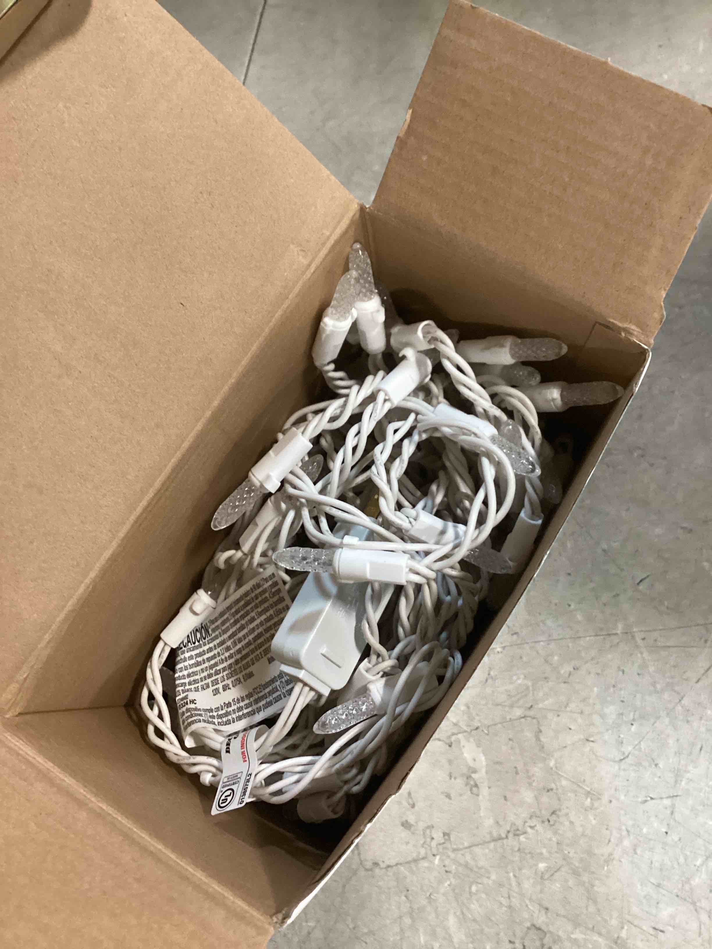 https://s3.amazonaws.com/lotting-images-prod/bidfta/_1743515076260.jpeg
