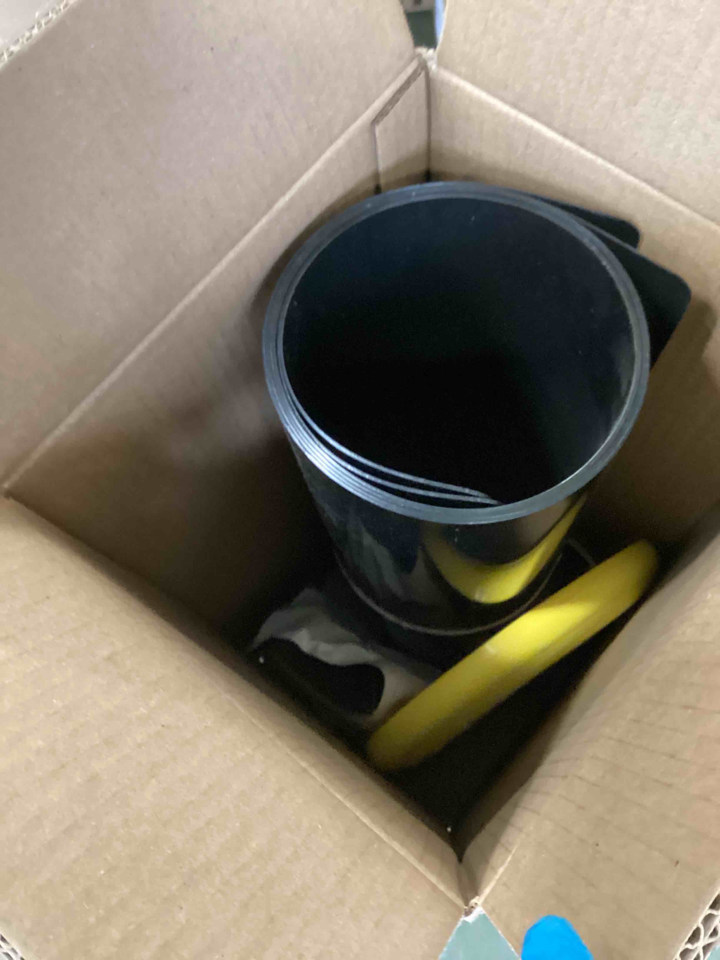 https://s3.amazonaws.com/lotting-images-prod/bidfta/_1743600845439.jpeg