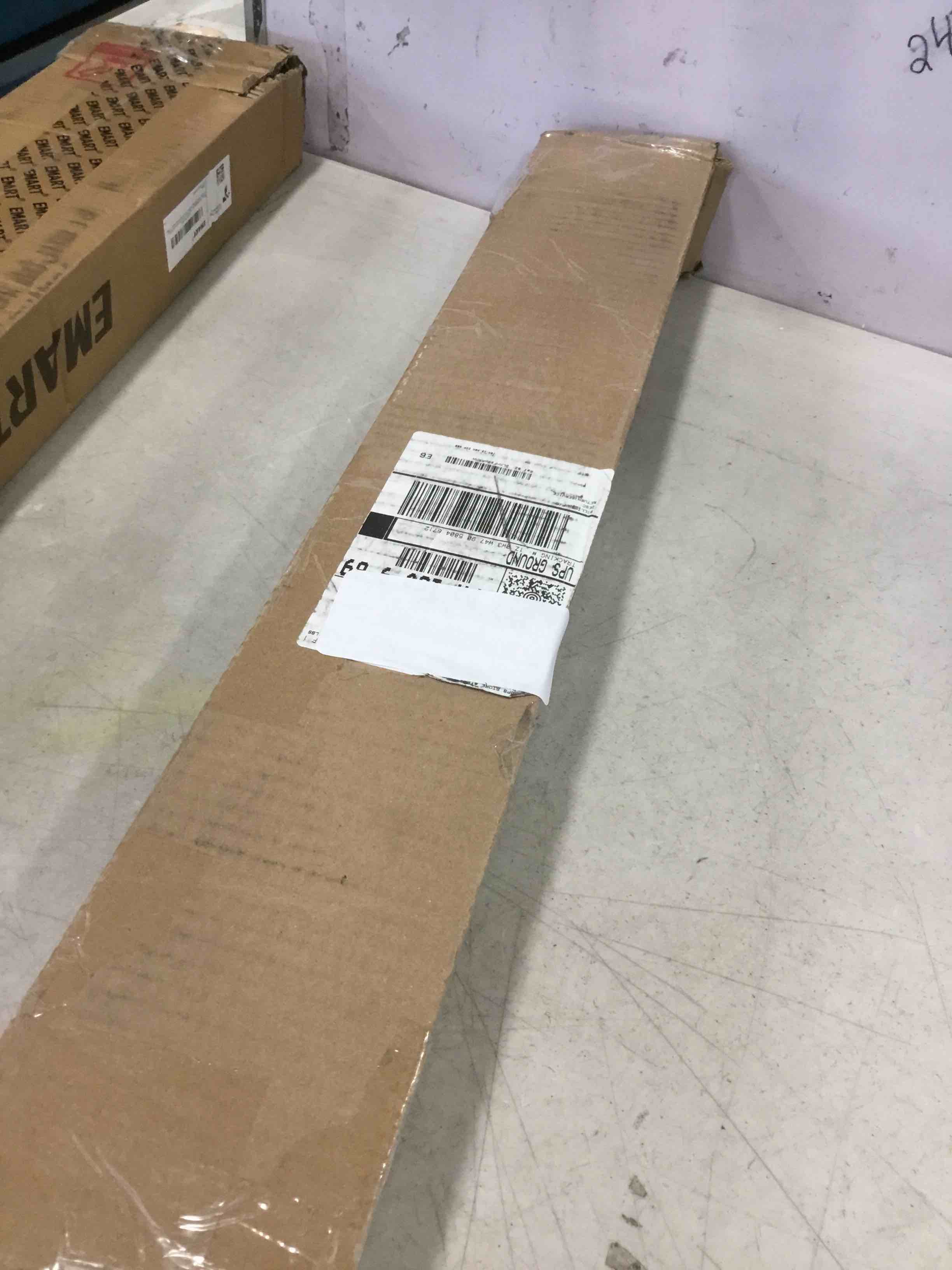 https://s3.amazonaws.com/lotting-images-prod/bidfta/_1744033903363.jpeg