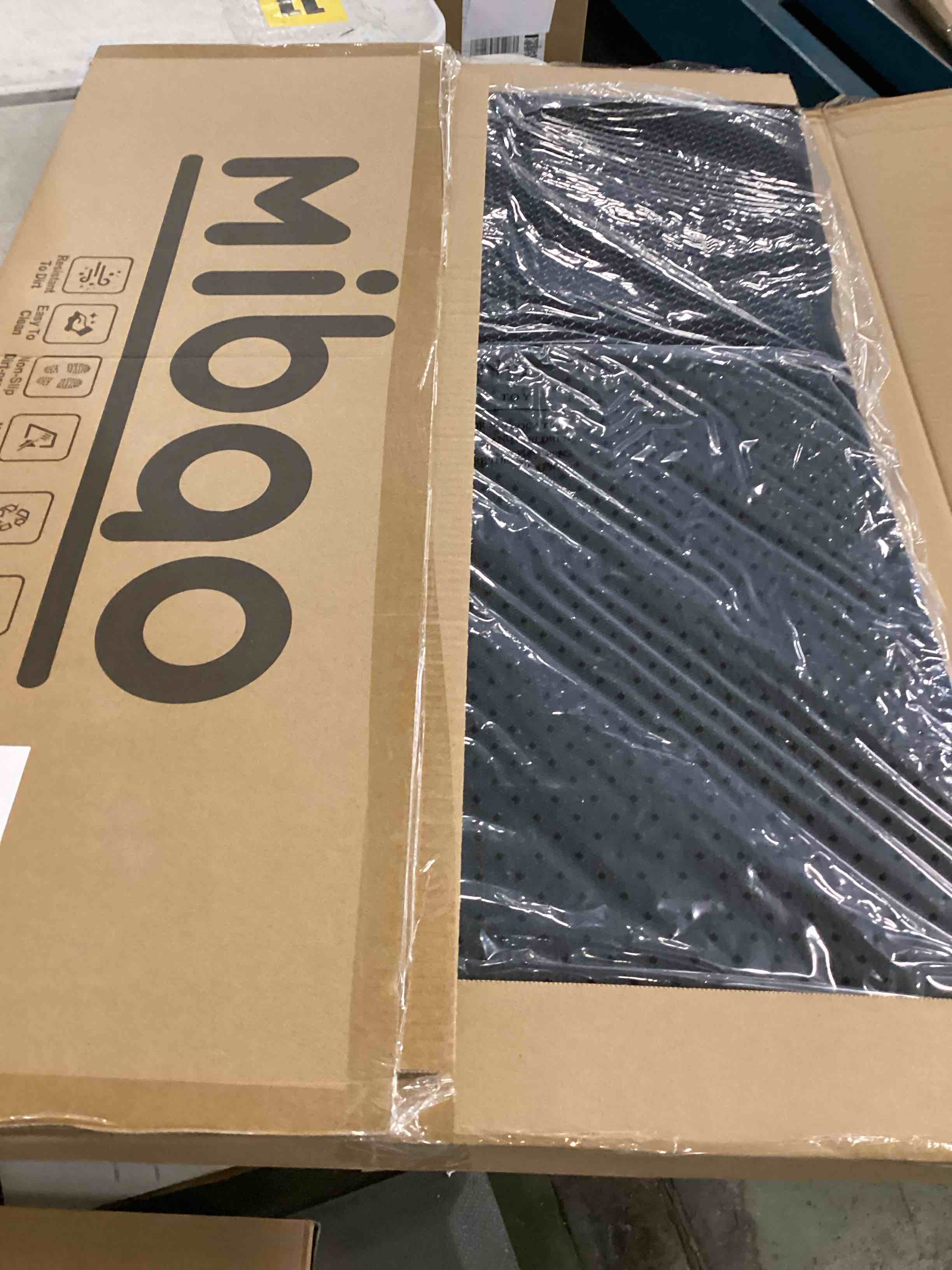 https://s3.amazonaws.com/lotting-images-prod/bidfta/_1745257710096.jpeg