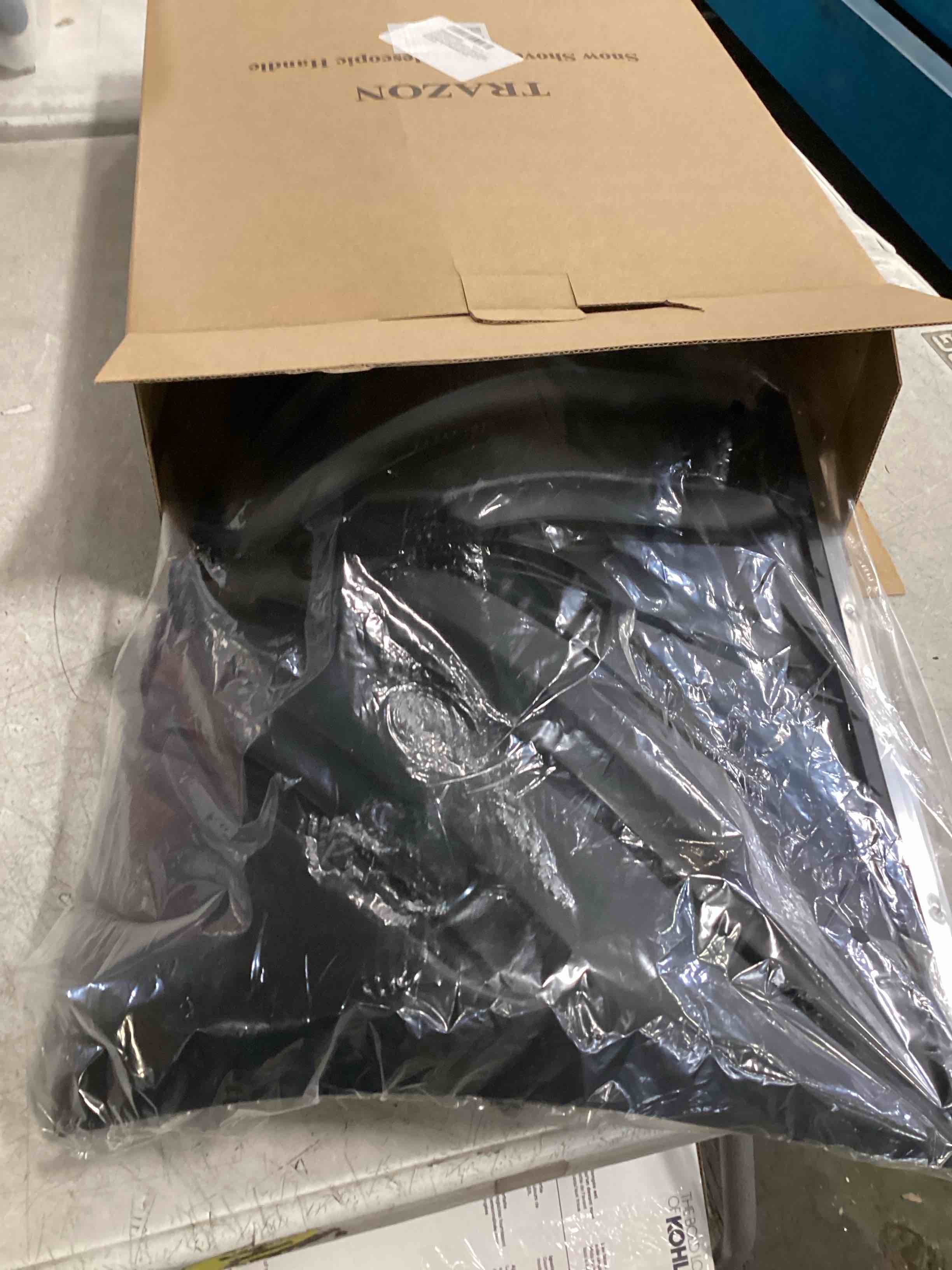 https://s3.amazonaws.com/lotting-images-prod/bidfta/_1745261081003.jpeg