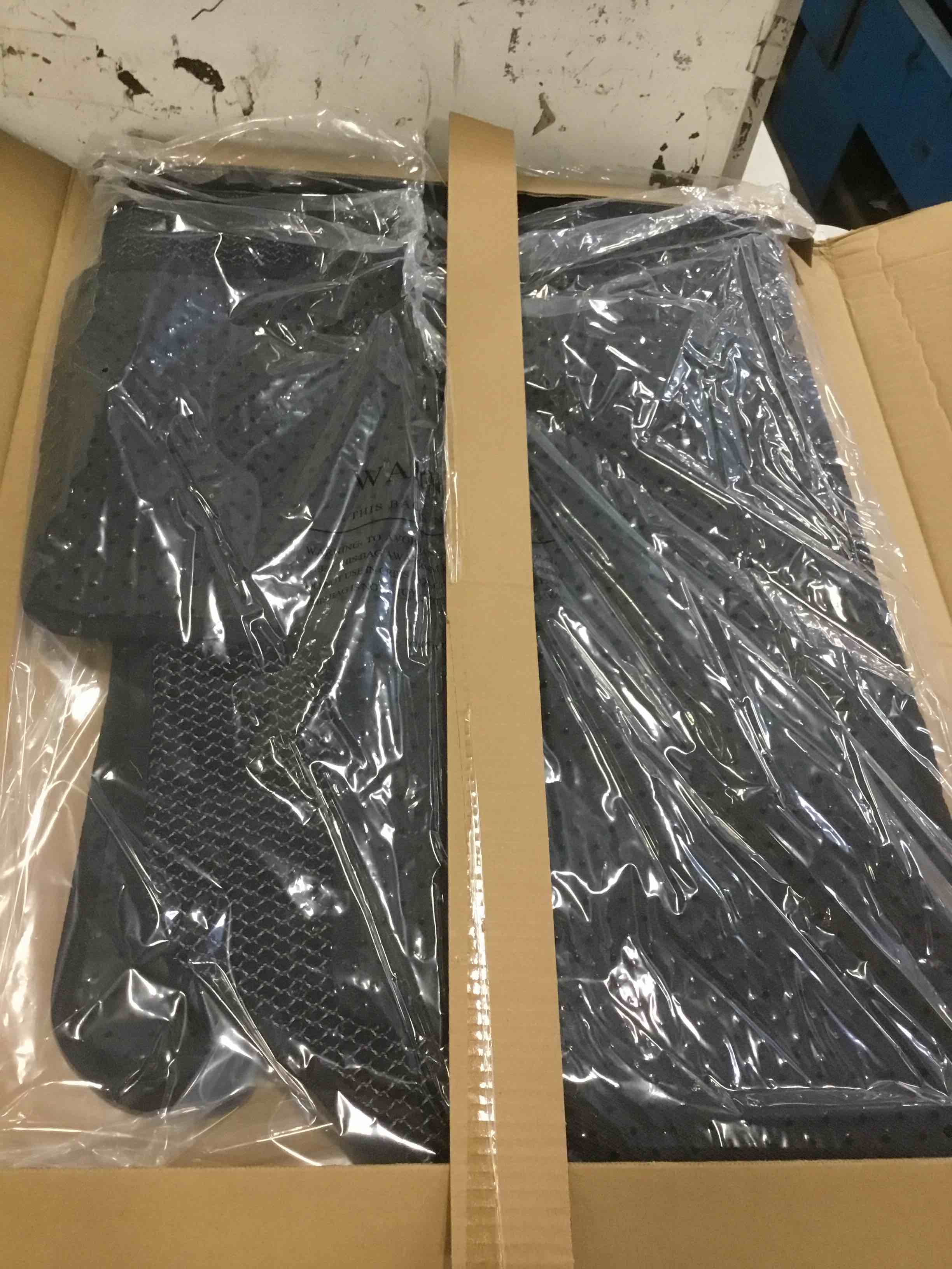 https://s3.amazonaws.com/lotting-images-prod/bidfta/_1745261171581.jpeg