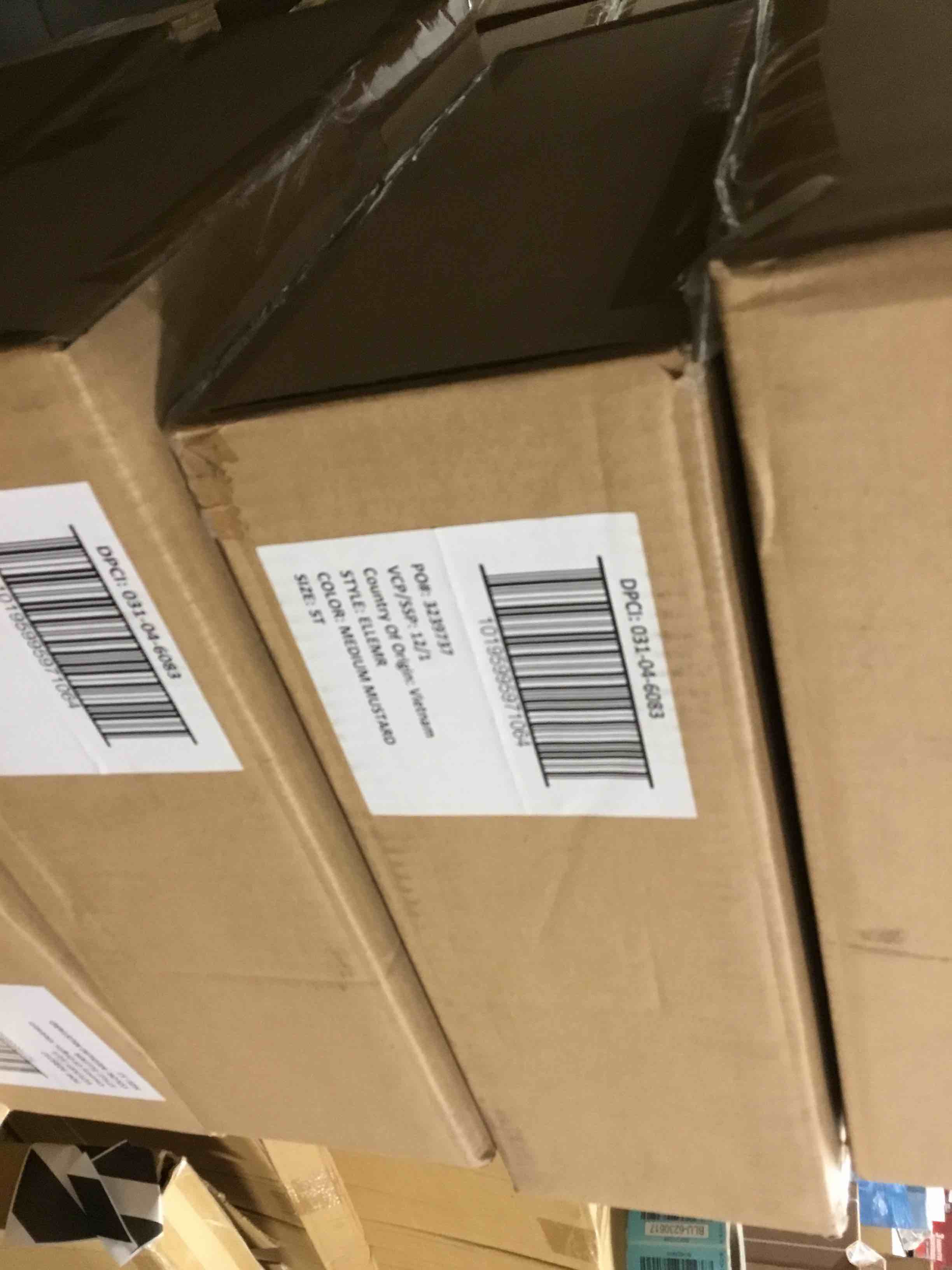 https://s3.amazonaws.com/lotting-images-prod/bidfta/_1745417019501.jpeg
