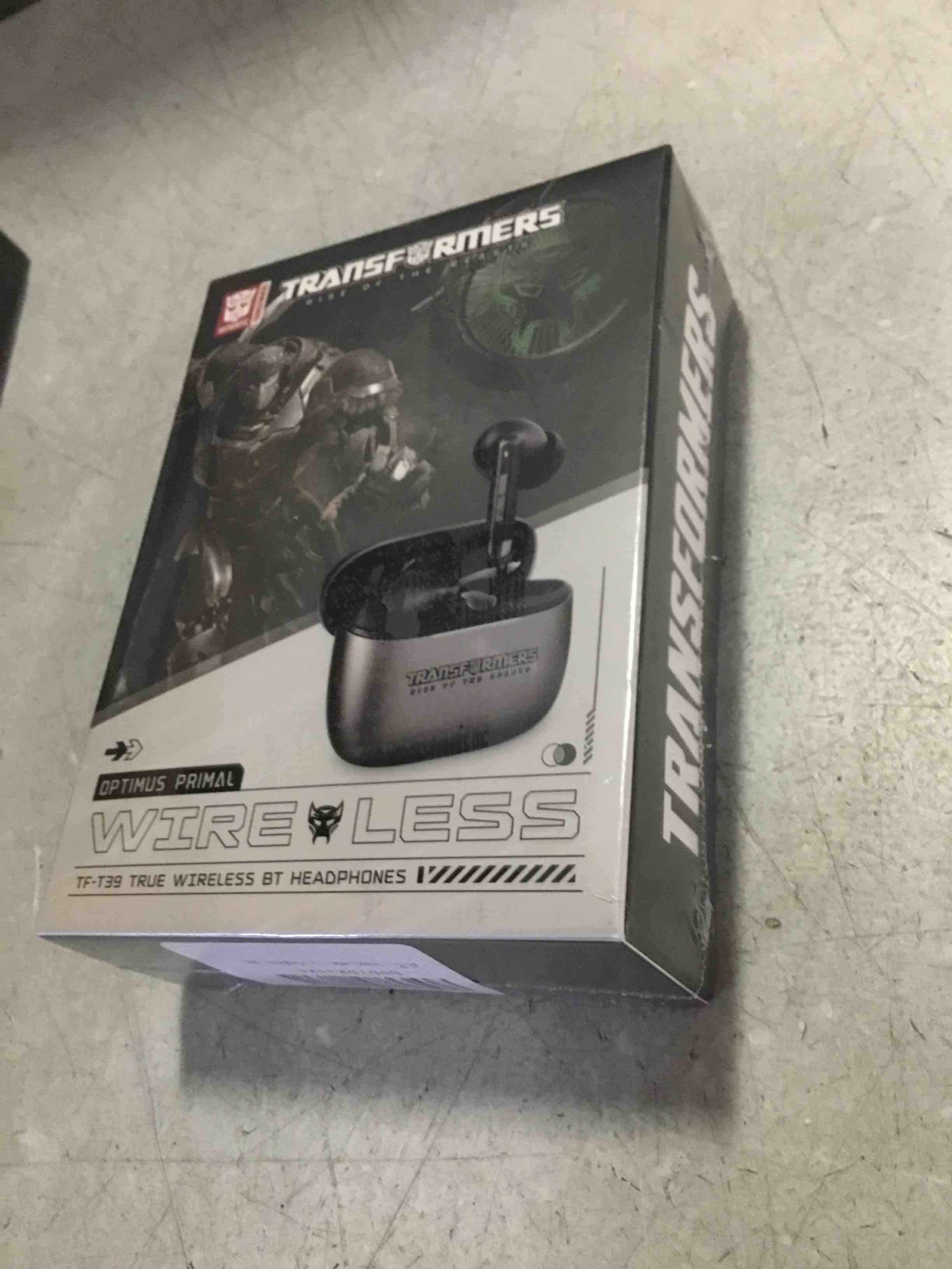 https://s3.amazonaws.com/lotting-images-prod/bidfta/_1745854969860.jpeg