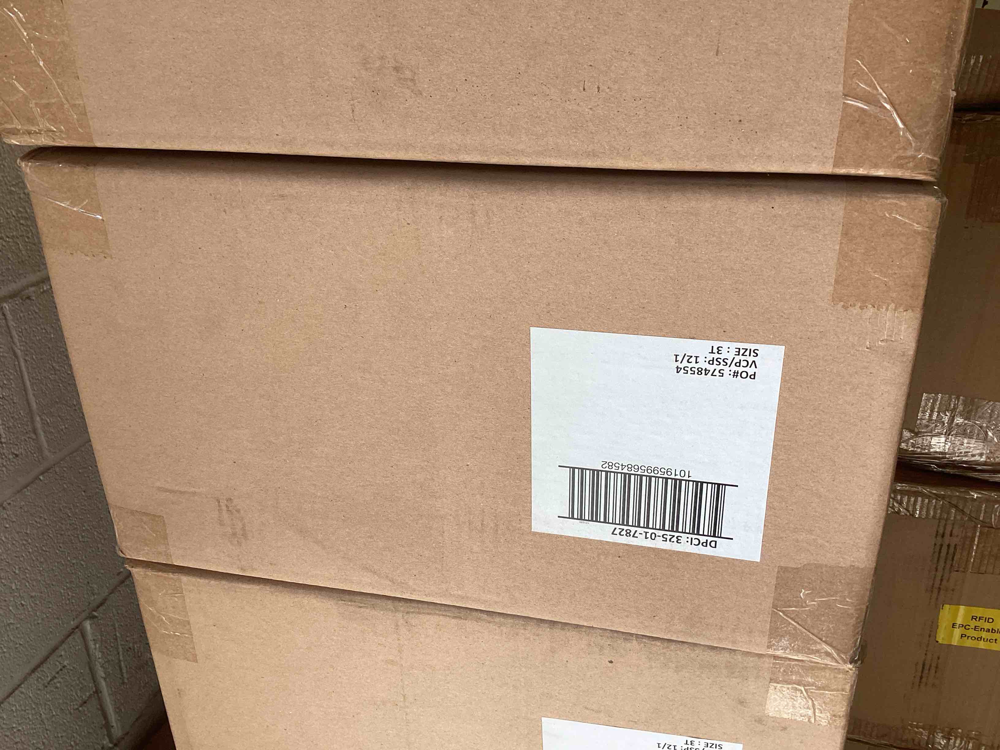 https://s3.amazonaws.com/lotting-images-prod/bidfta/_1746042984658.jpeg