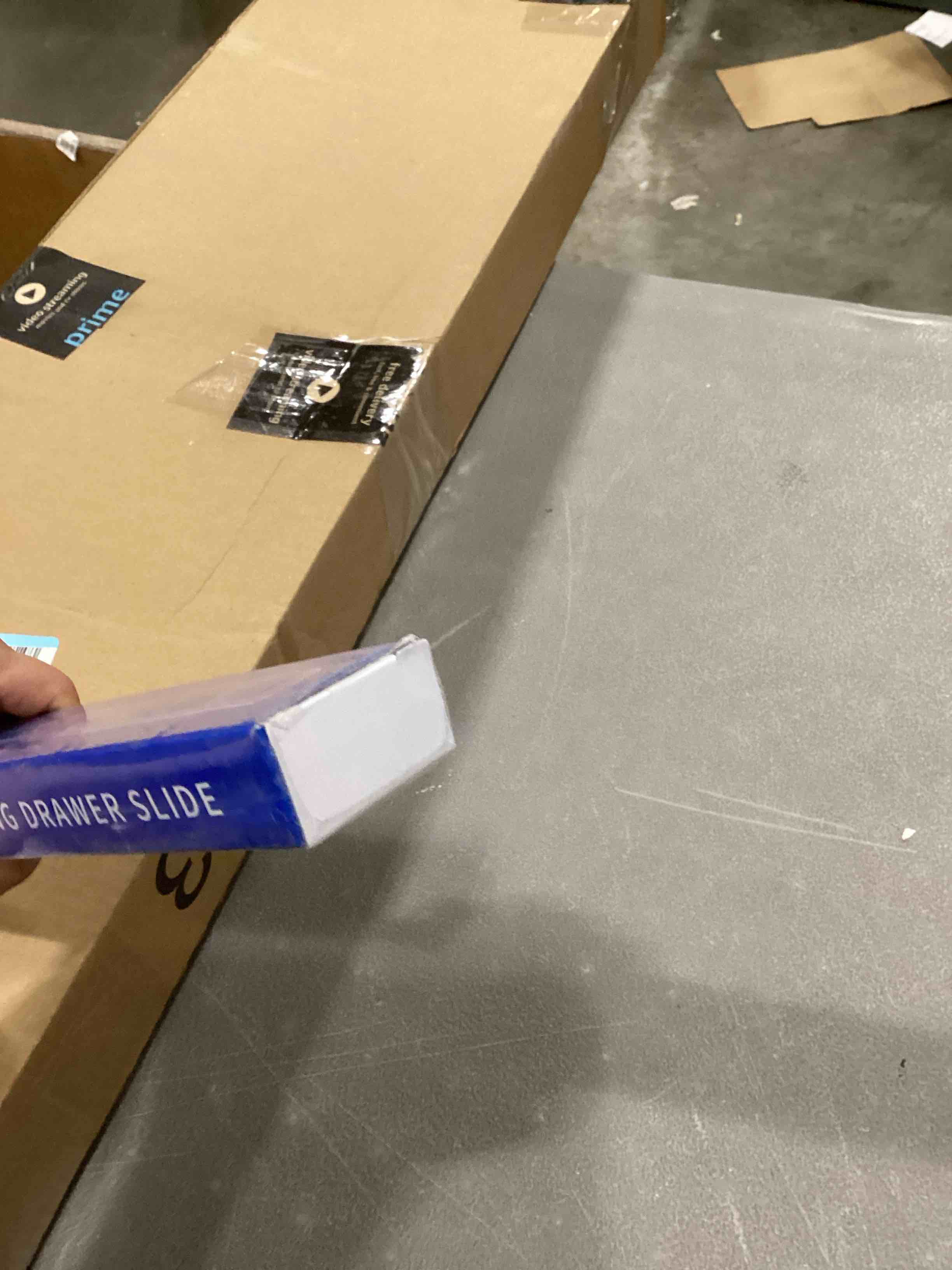 https://s3.amazonaws.com/lotting-images-prod/bidfta/_1746103805915.jpeg