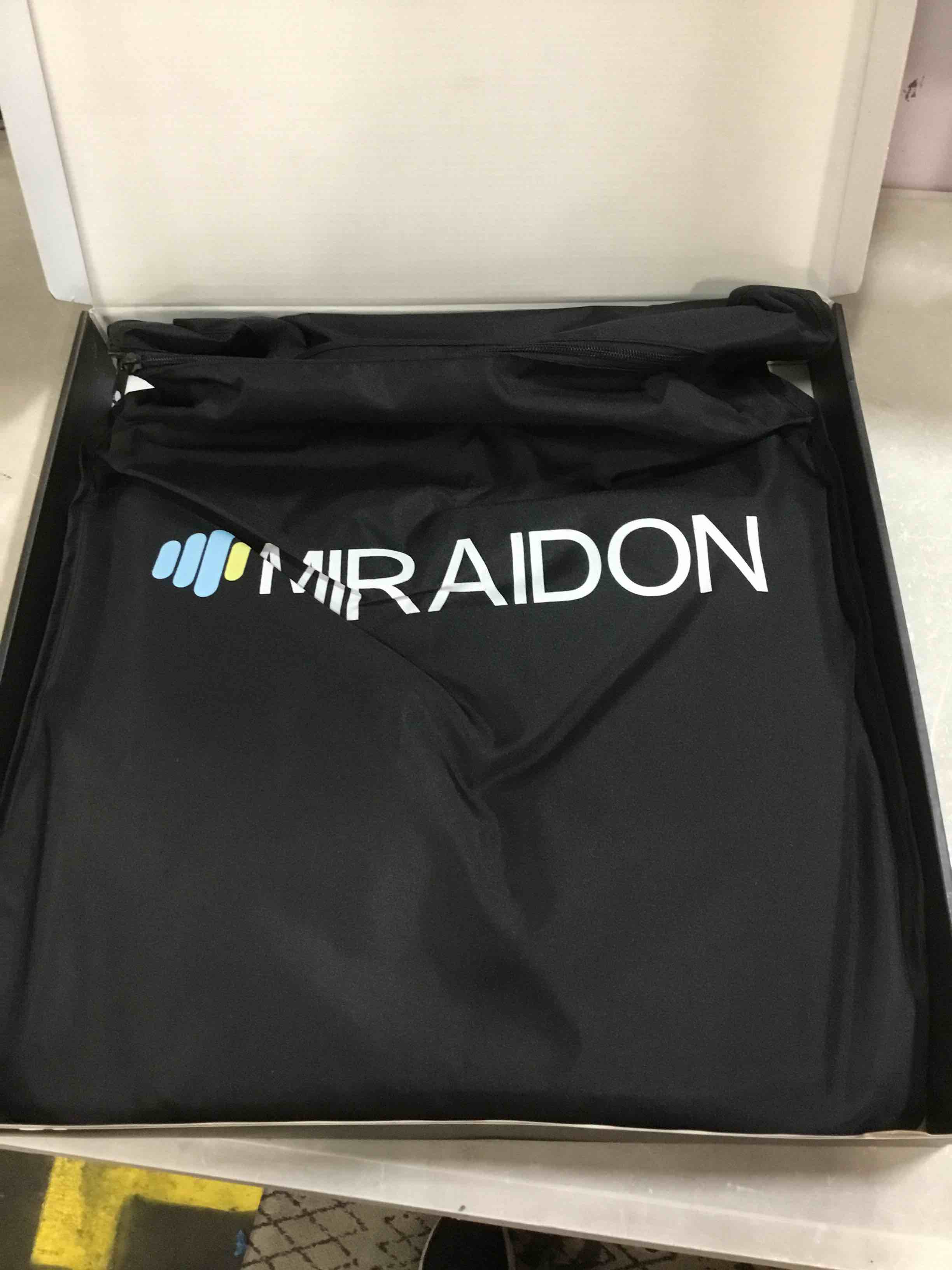 https://s3.amazonaws.com/lotting-images-prod/bidfta/_1746104623655.jpeg