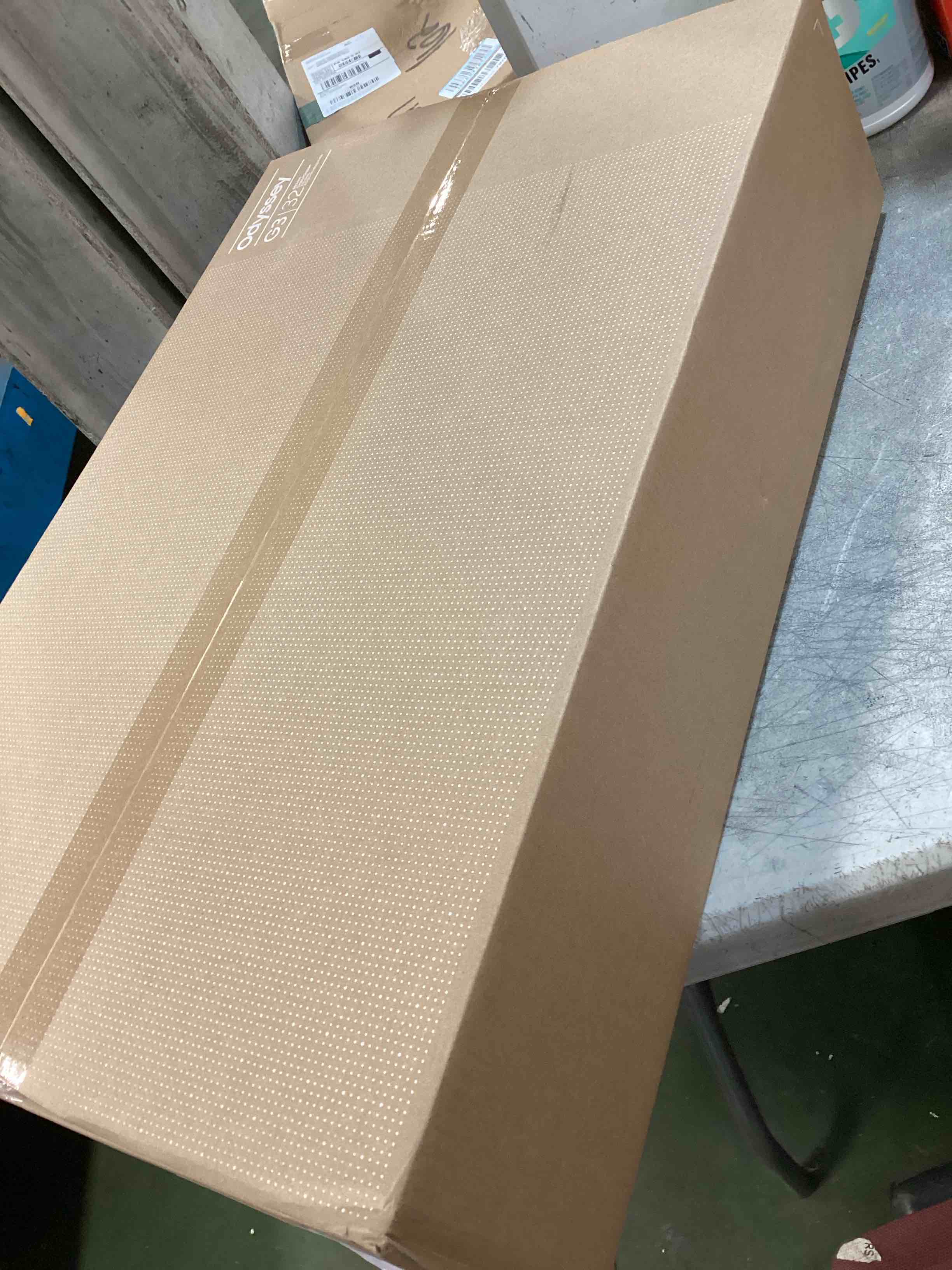 https://s3.amazonaws.com/lotting-images-prod/bidfta/_1746105870838.jpeg