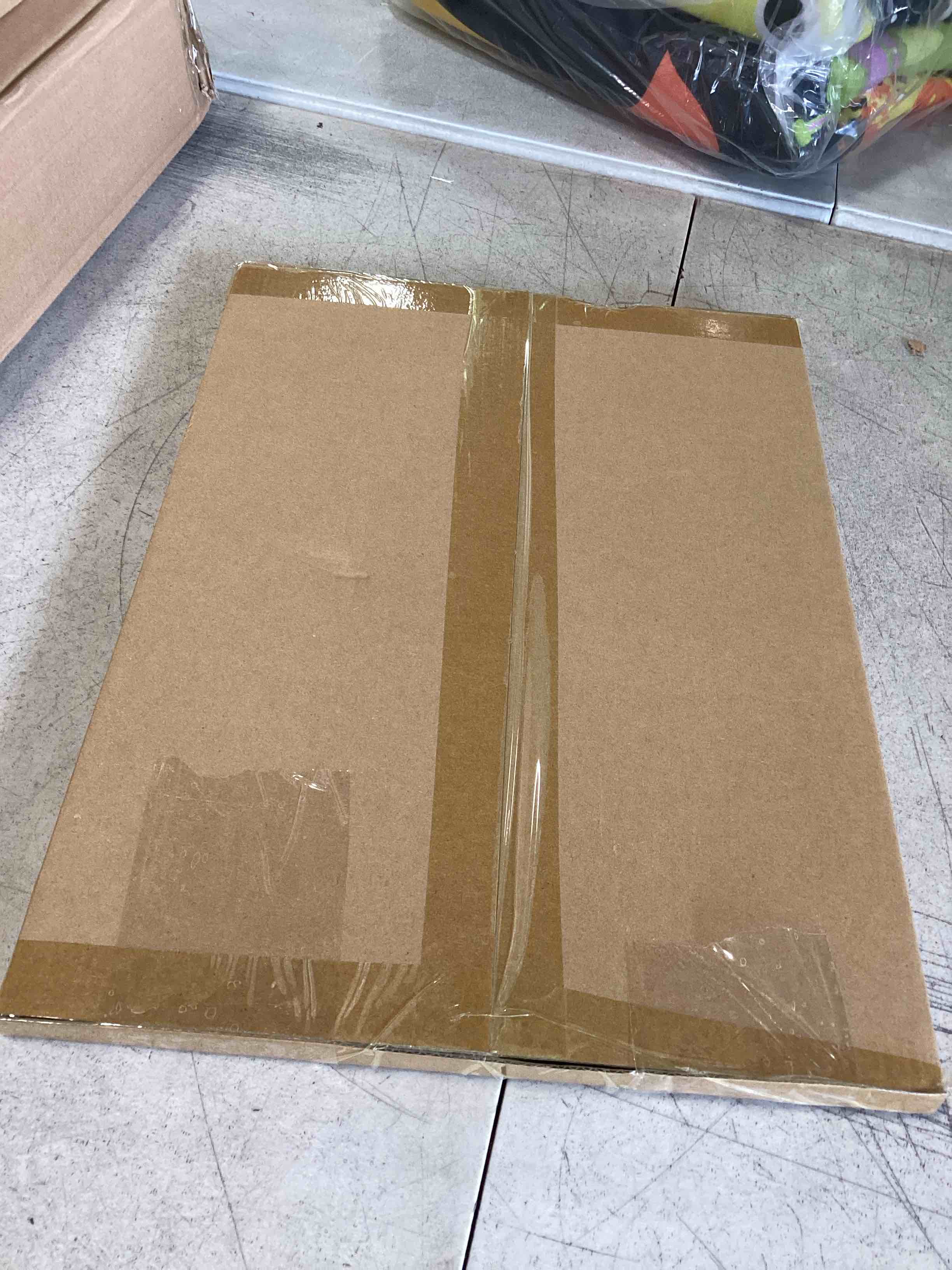 https://s3.amazonaws.com/lotting-images-prod/bidfta/_1746113957406.jpeg