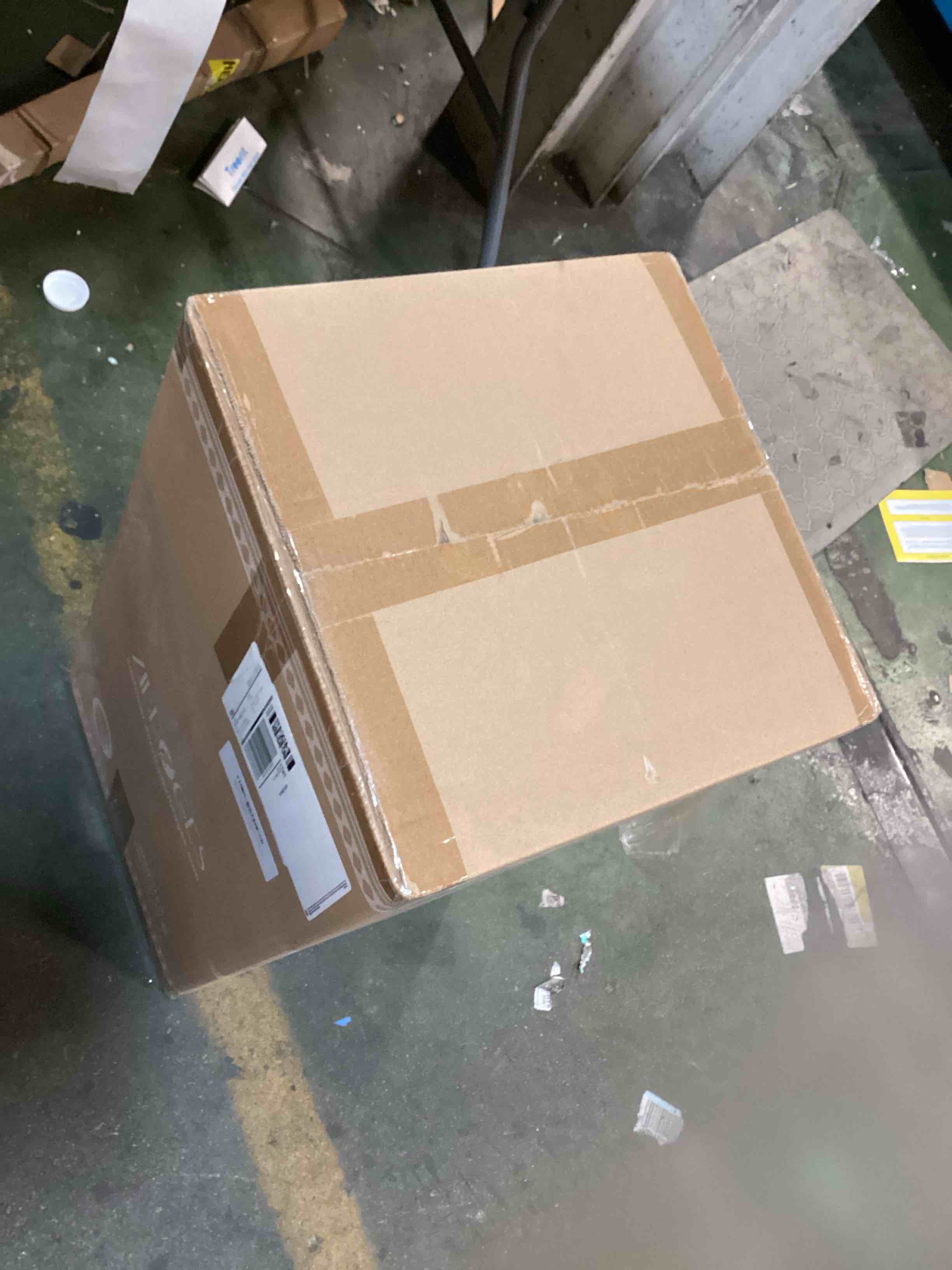https://s3.amazonaws.com/lotting-images-prod/bidfta/_1746474448757.jpeg