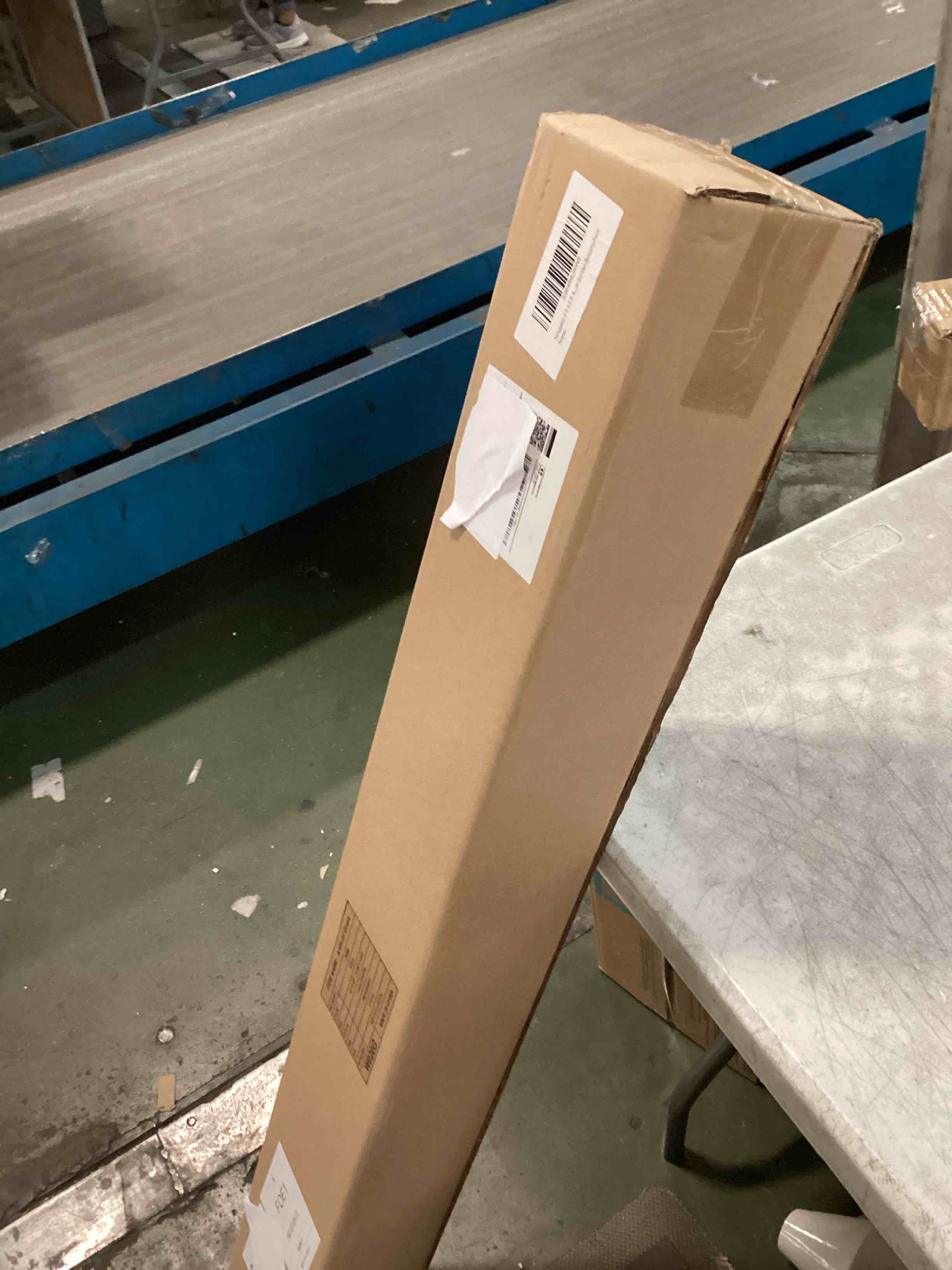 https://s3.amazonaws.com/lotting-images-prod/bidfta/_1747060156464.jpeg
