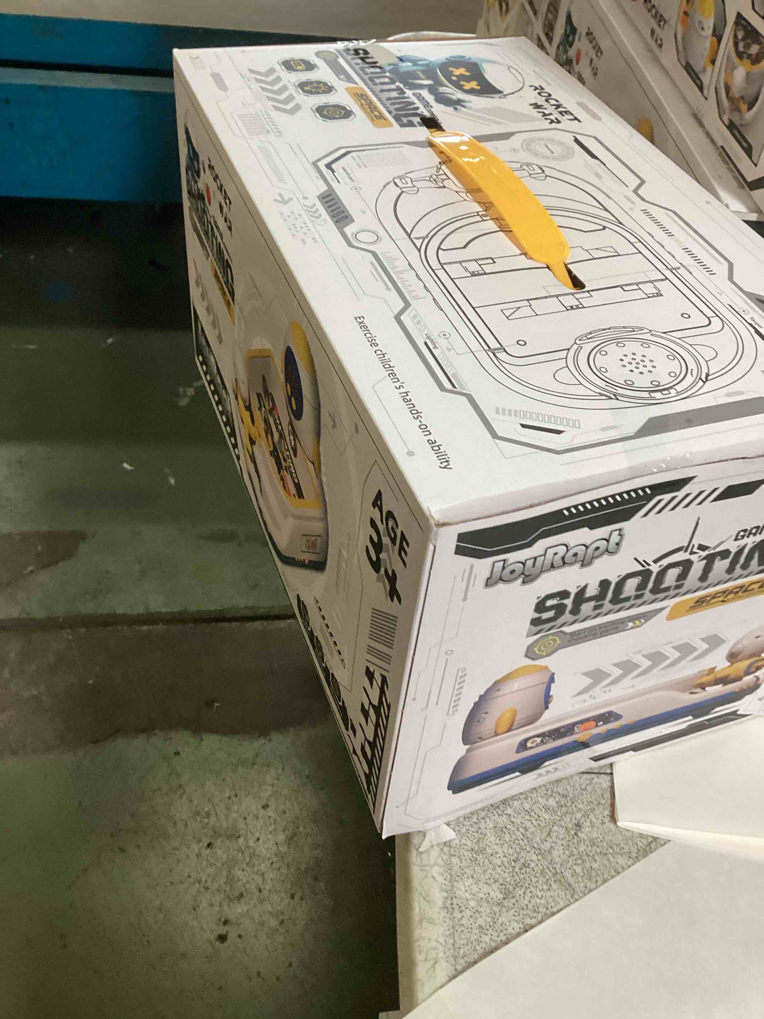 https://s3.amazonaws.com/lotting-images-prod/bidfta/_1747423200486.jpeg