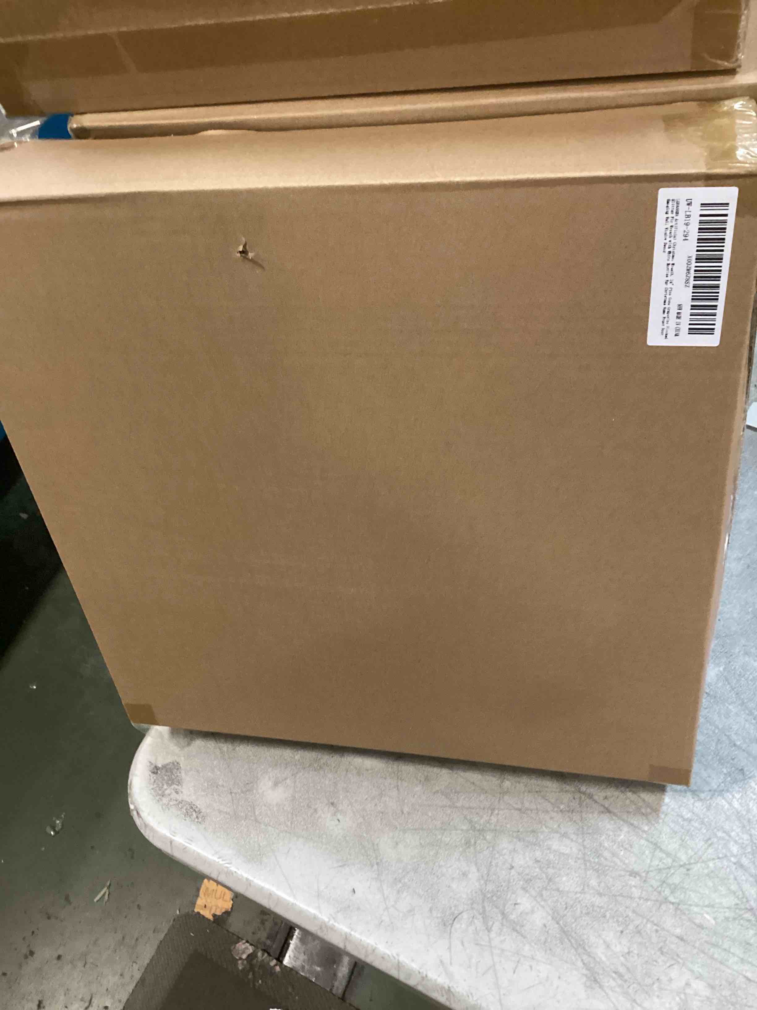 https://s3.amazonaws.com/lotting-images-prod/bidfta/_1747661366026.jpeg