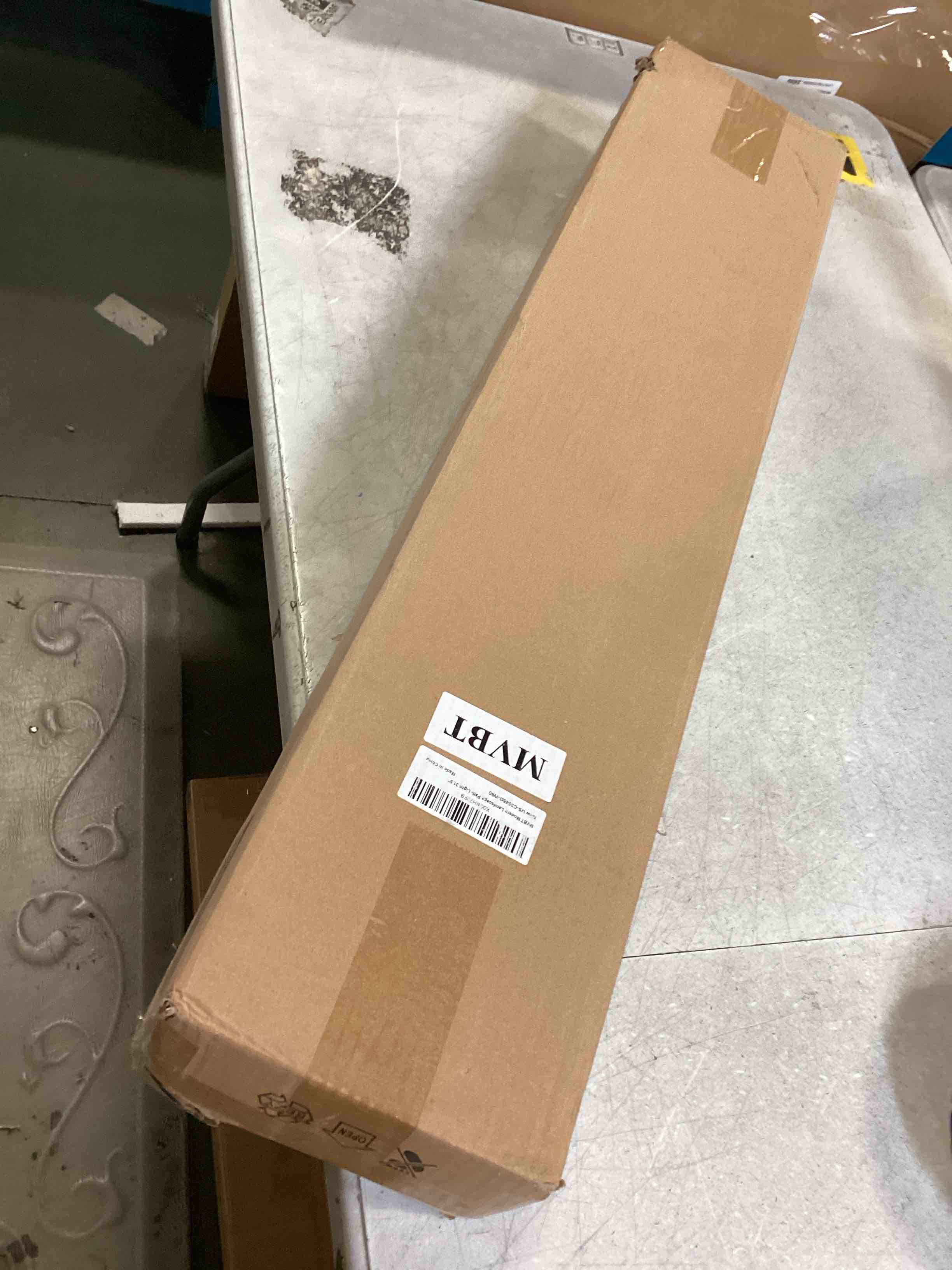https://s3.amazonaws.com/lotting-images-prod/bidfta/_1747929283689.jpeg