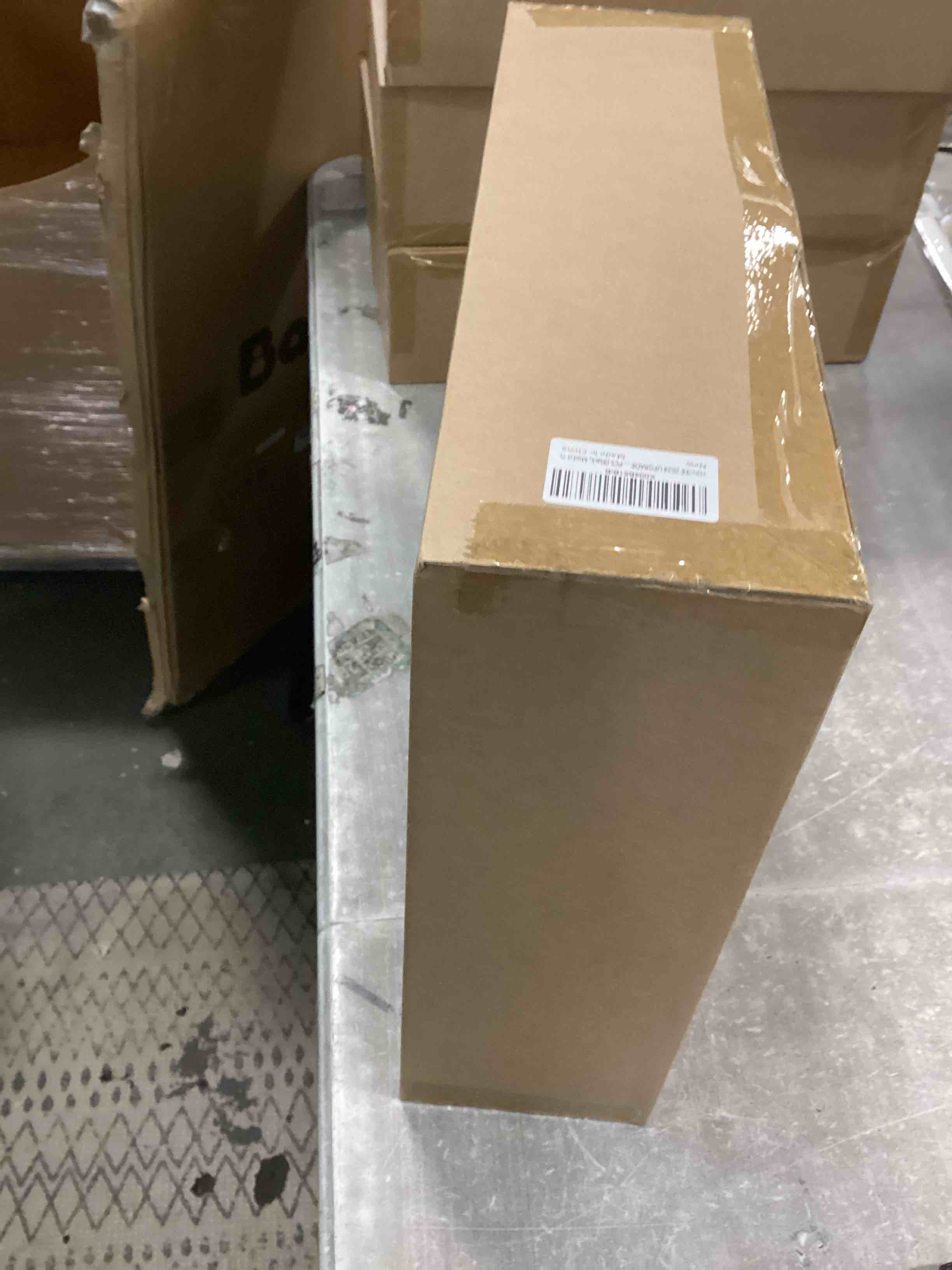 https://s3.amazonaws.com/lotting-images-prod/bidfta/_1747929836724.jpeg