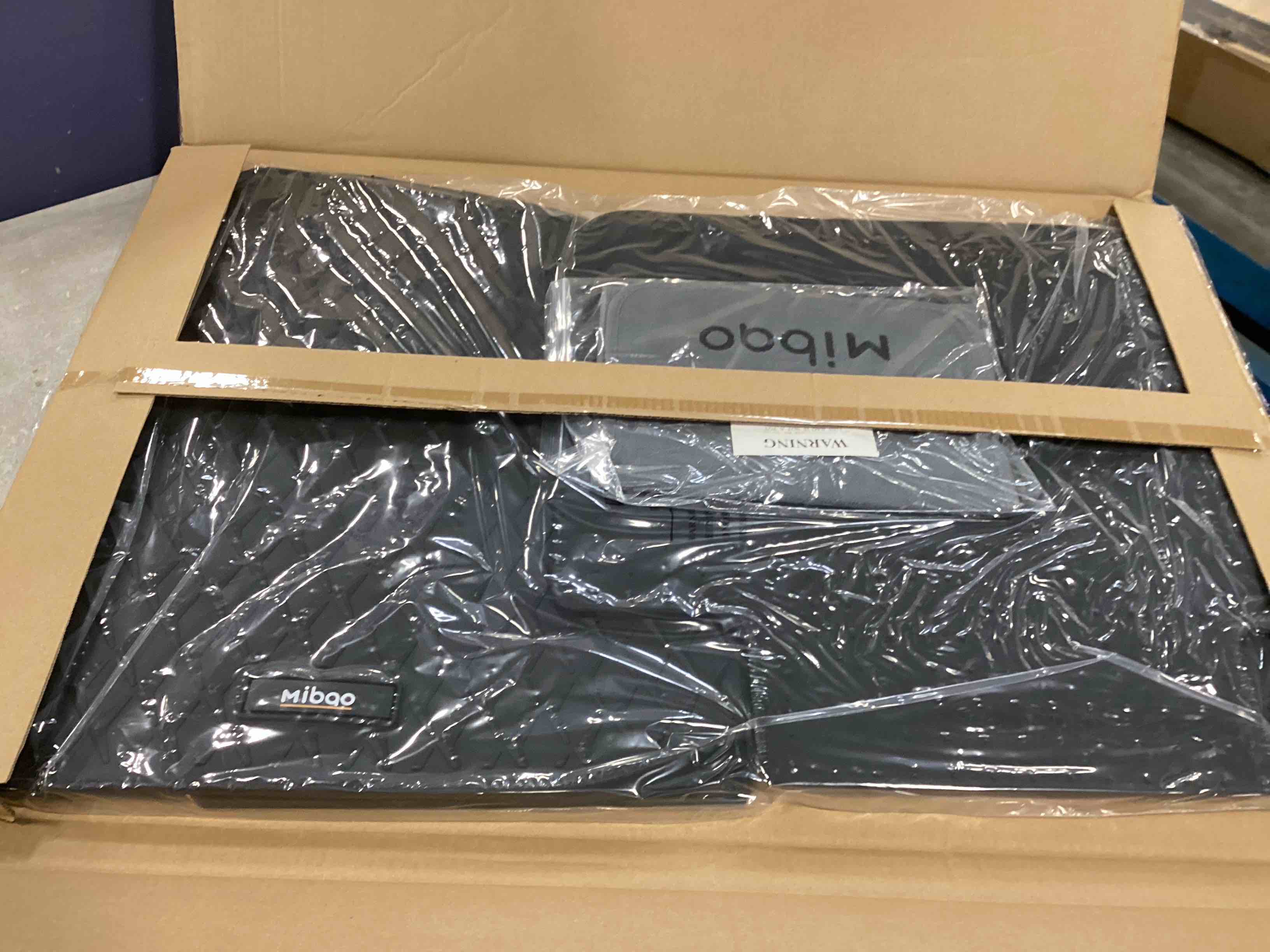 https://s3.amazonaws.com/lotting-images-prod/bidfta/_1748017576900.jpeg