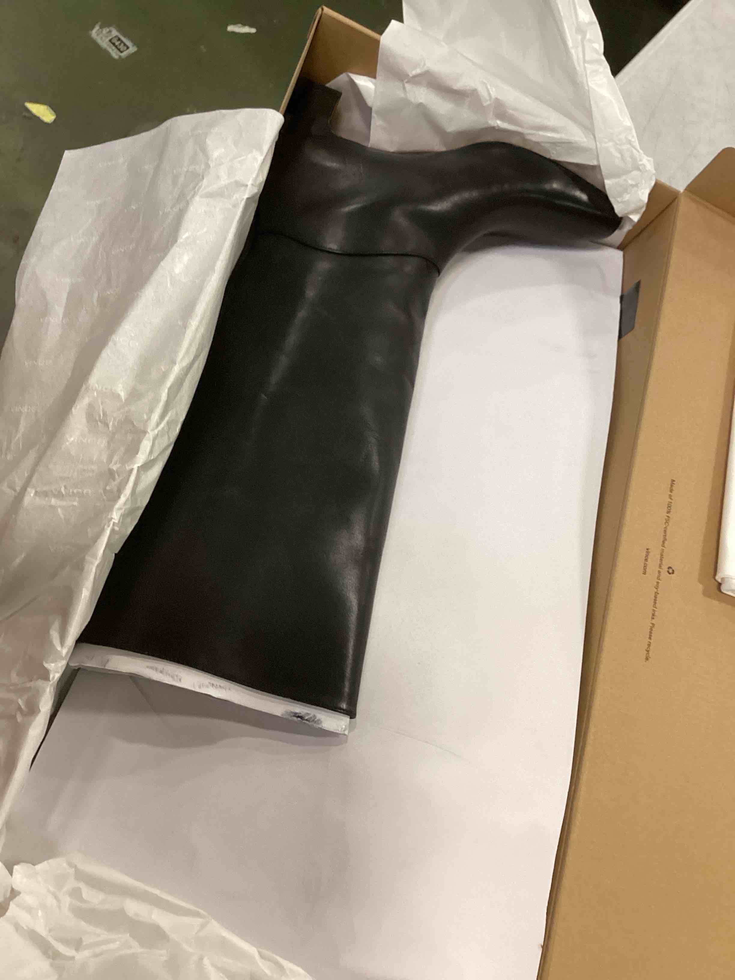 https://s3.amazonaws.com/lotting-images-prod/bidfta/_1748363902503.jpeg