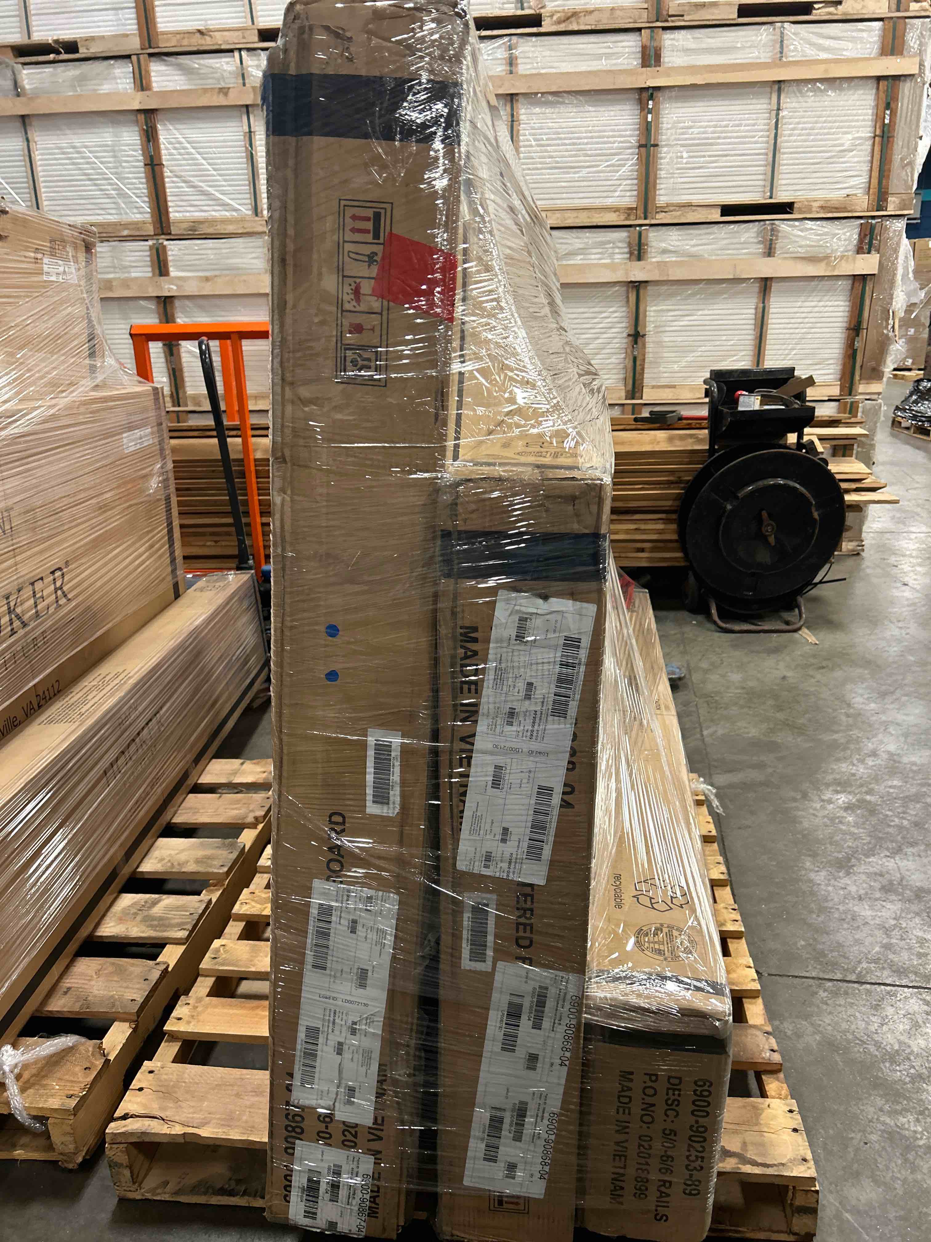 https://s3.amazonaws.com/lotting-images-prod/bidfta/_1750944499082.jpeg