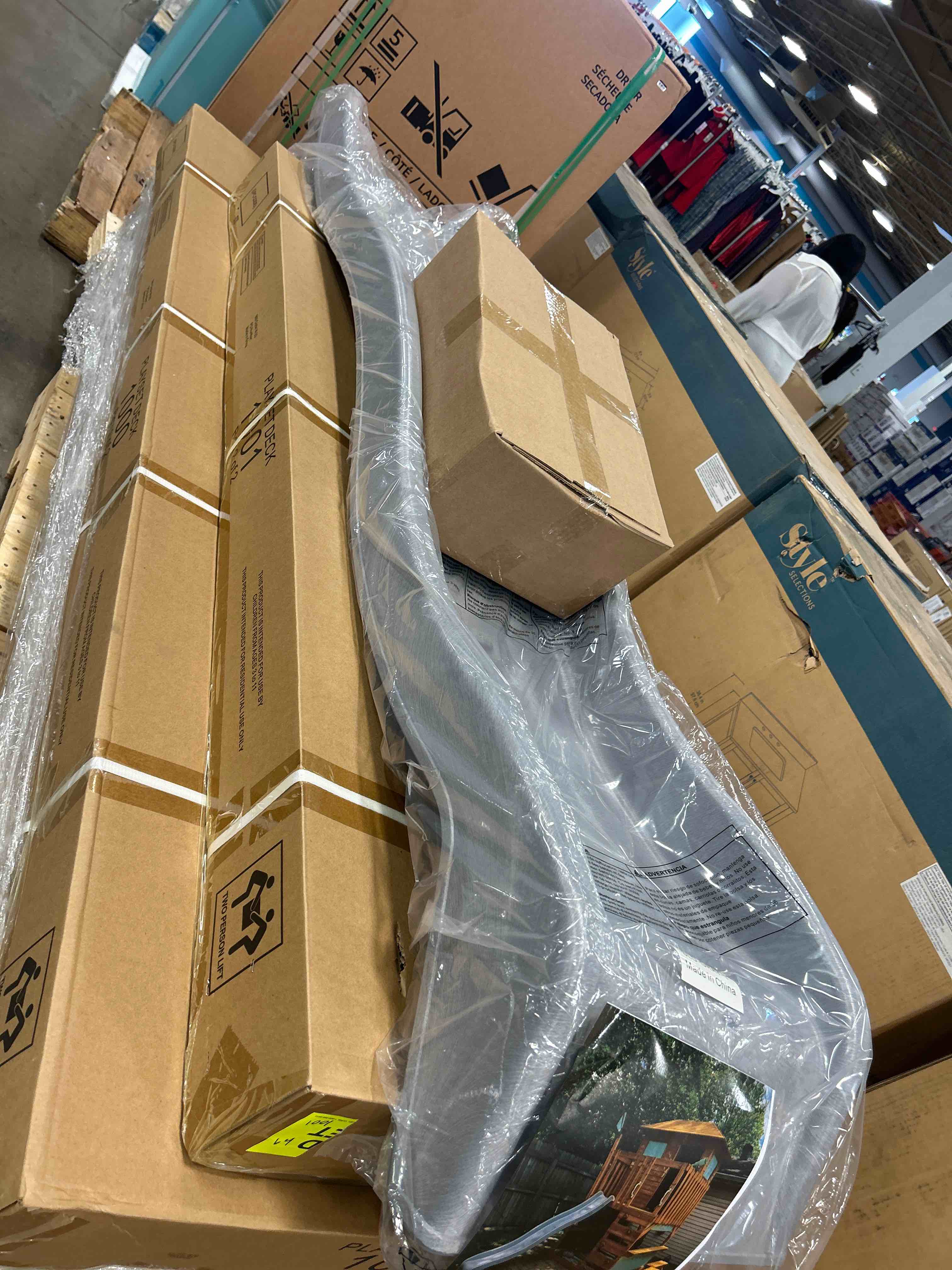 https://s3.amazonaws.com/lotting-images-prod/bidfta/_1751049892282.jpeg