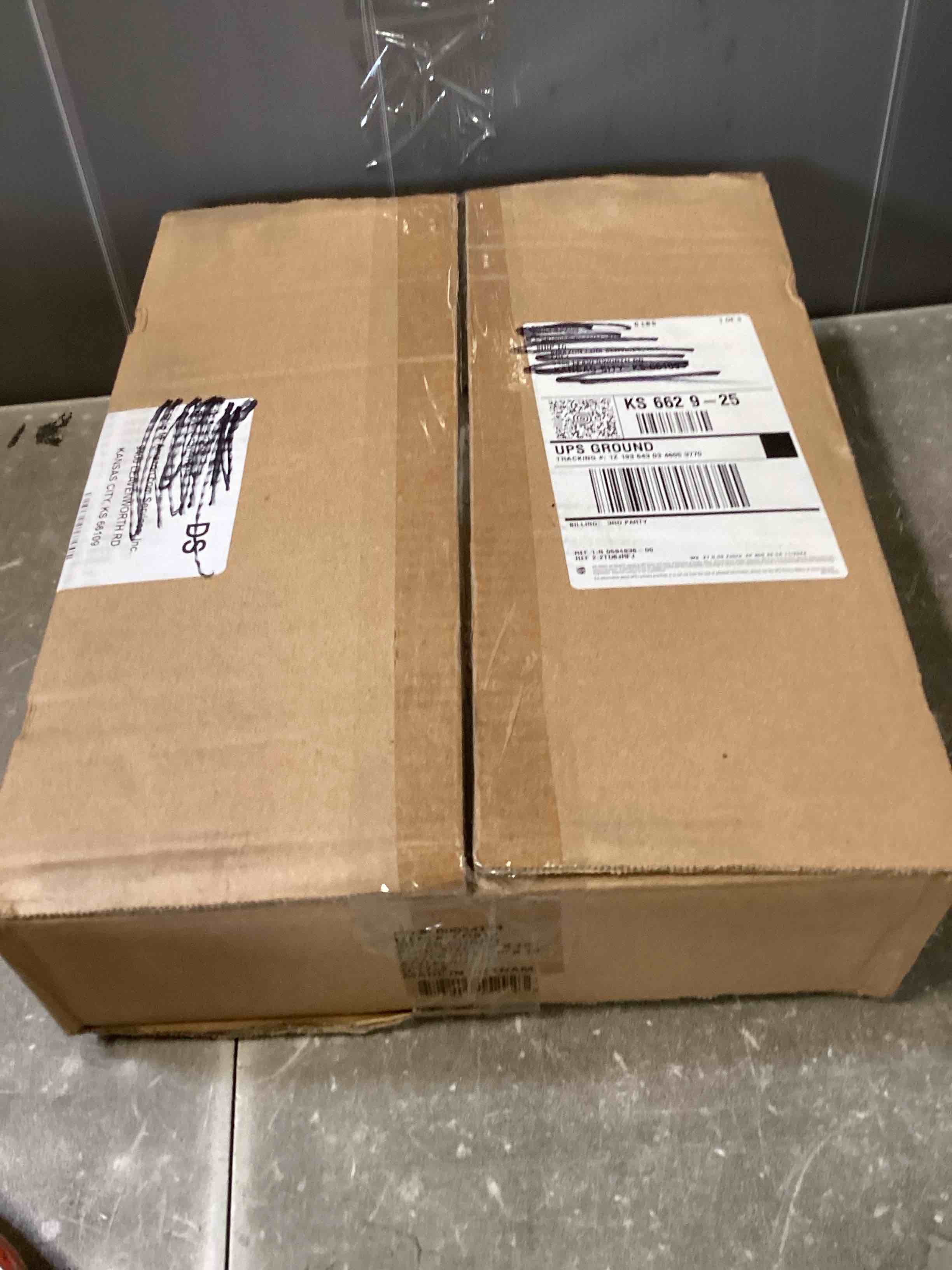 https://s3.amazonaws.com/lotting-images-prod/bidfta/_1751053024221.jpeg
