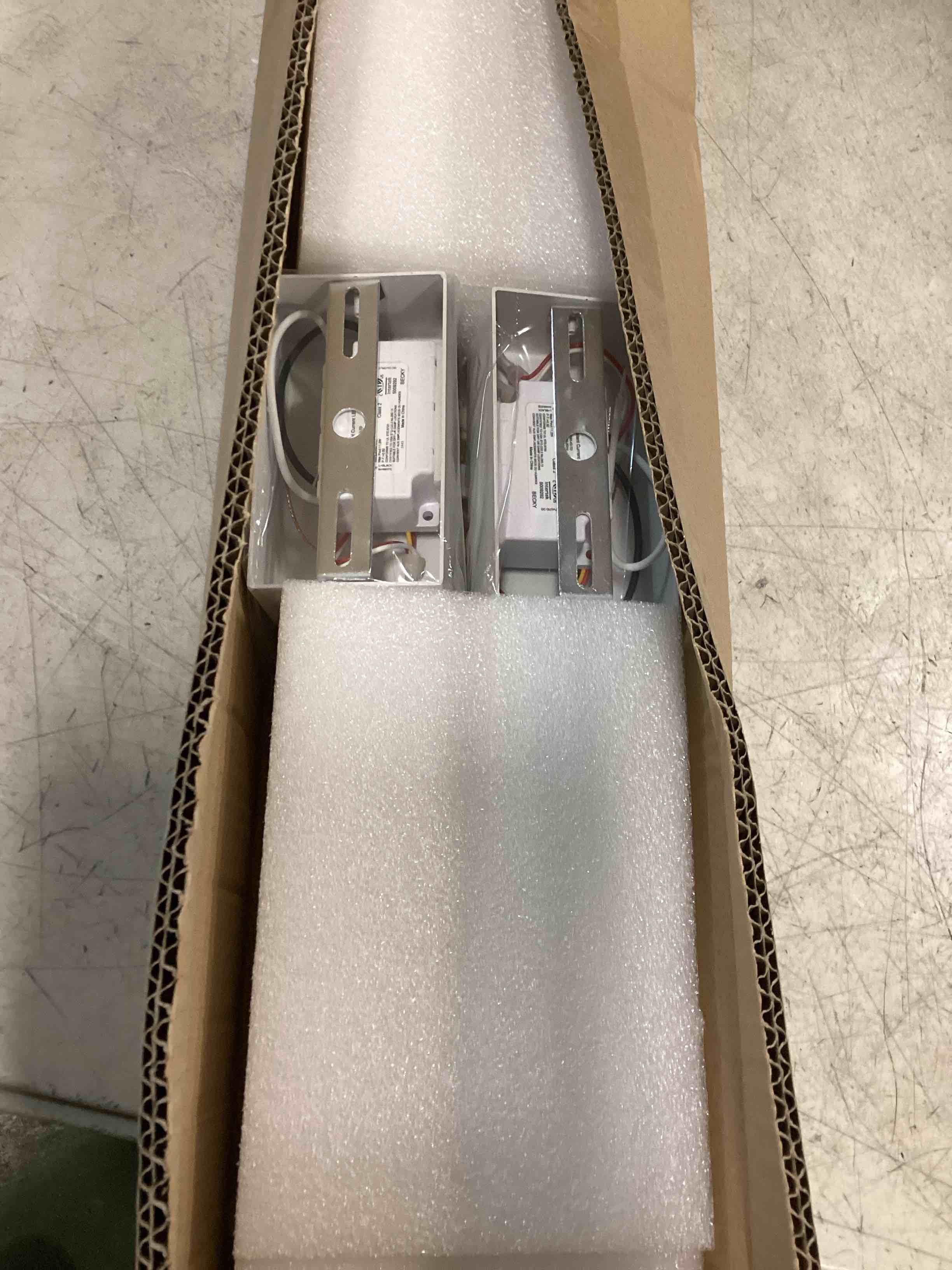 https://s3.amazonaws.com/lotting-images-prod/bidfta/_1751297238286.jpeg
