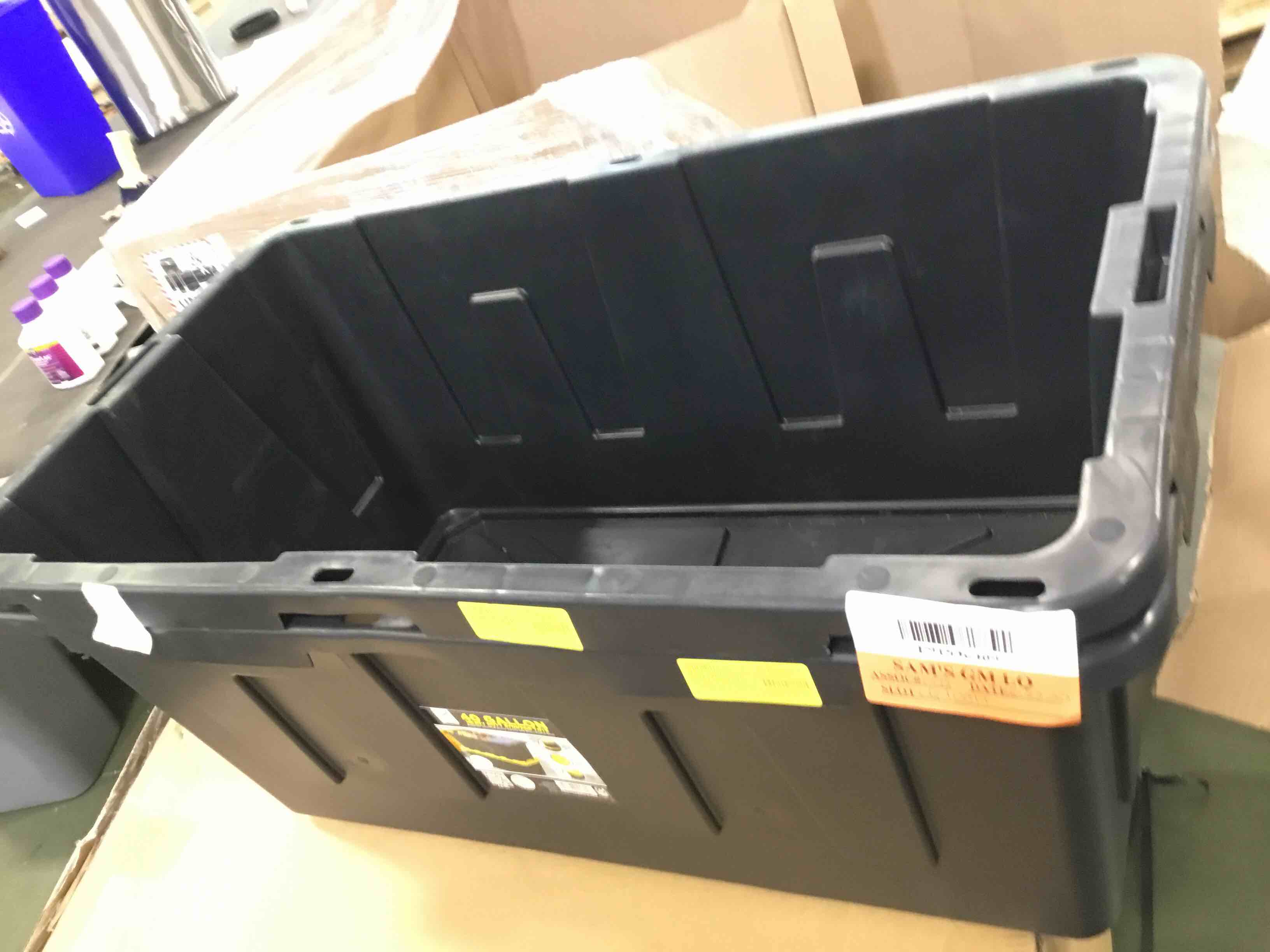 https://s3.amazonaws.com/lotting-images-prod/bidfta/_1751482429860.jpeg