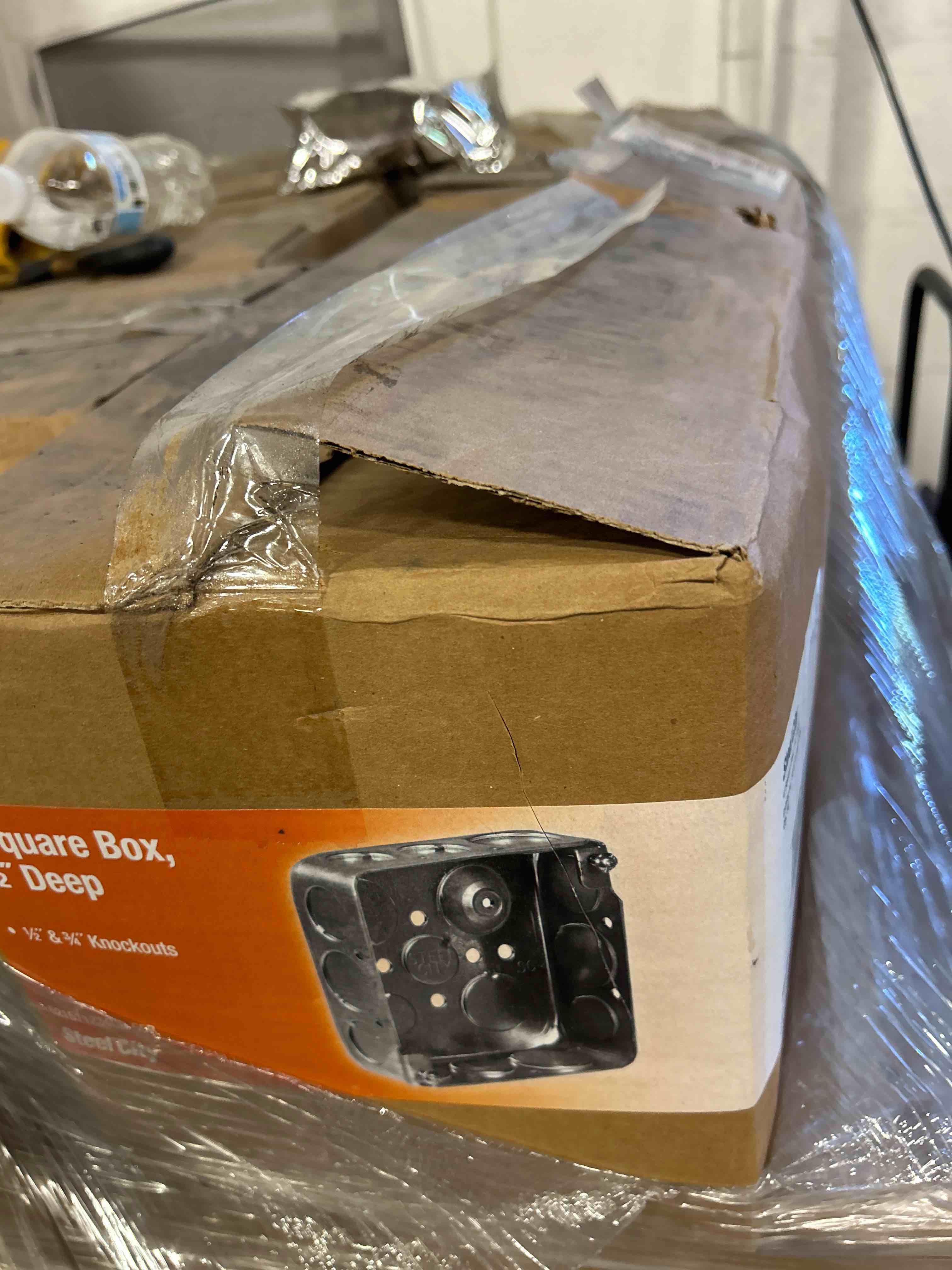 https://s3.amazonaws.com/lotting-images-prod/bidfta/_1752243443810.jpeg