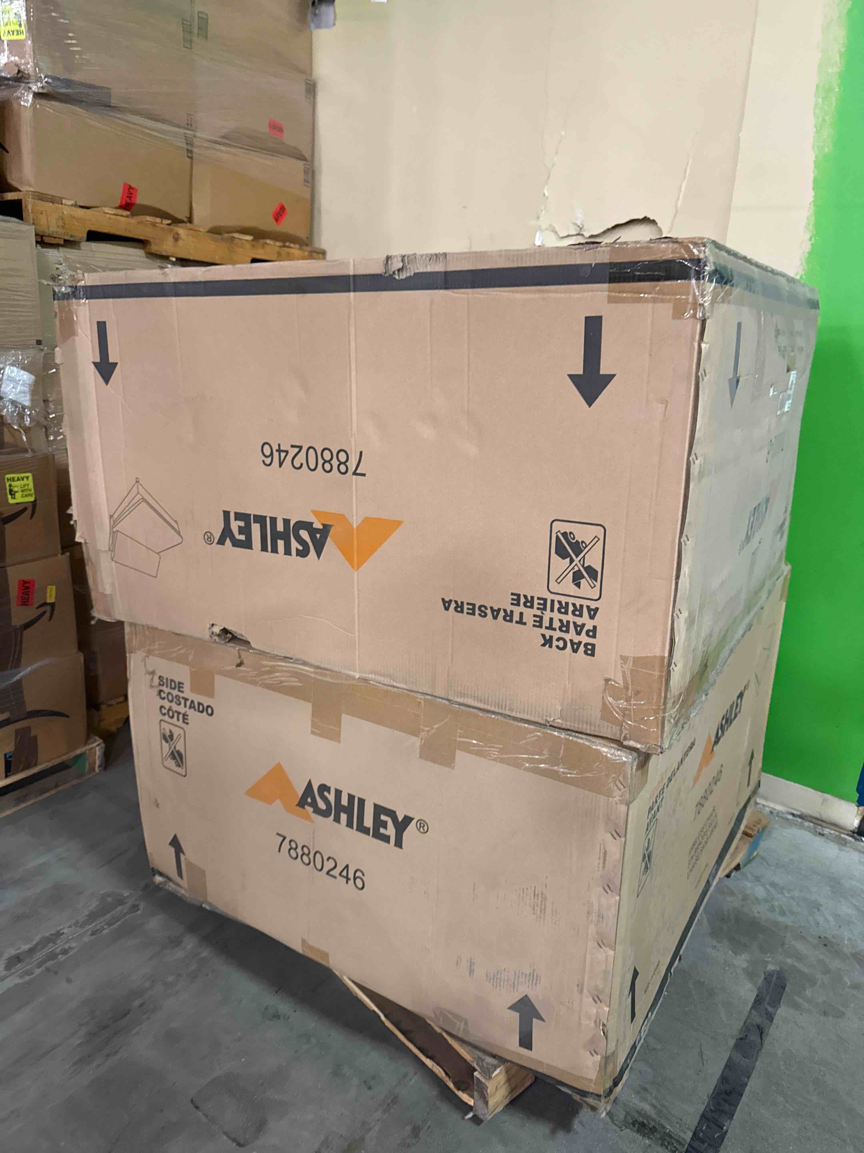 https://s3.amazonaws.com/lotting-images-prod/bidfta/_1755204516558.jpeg