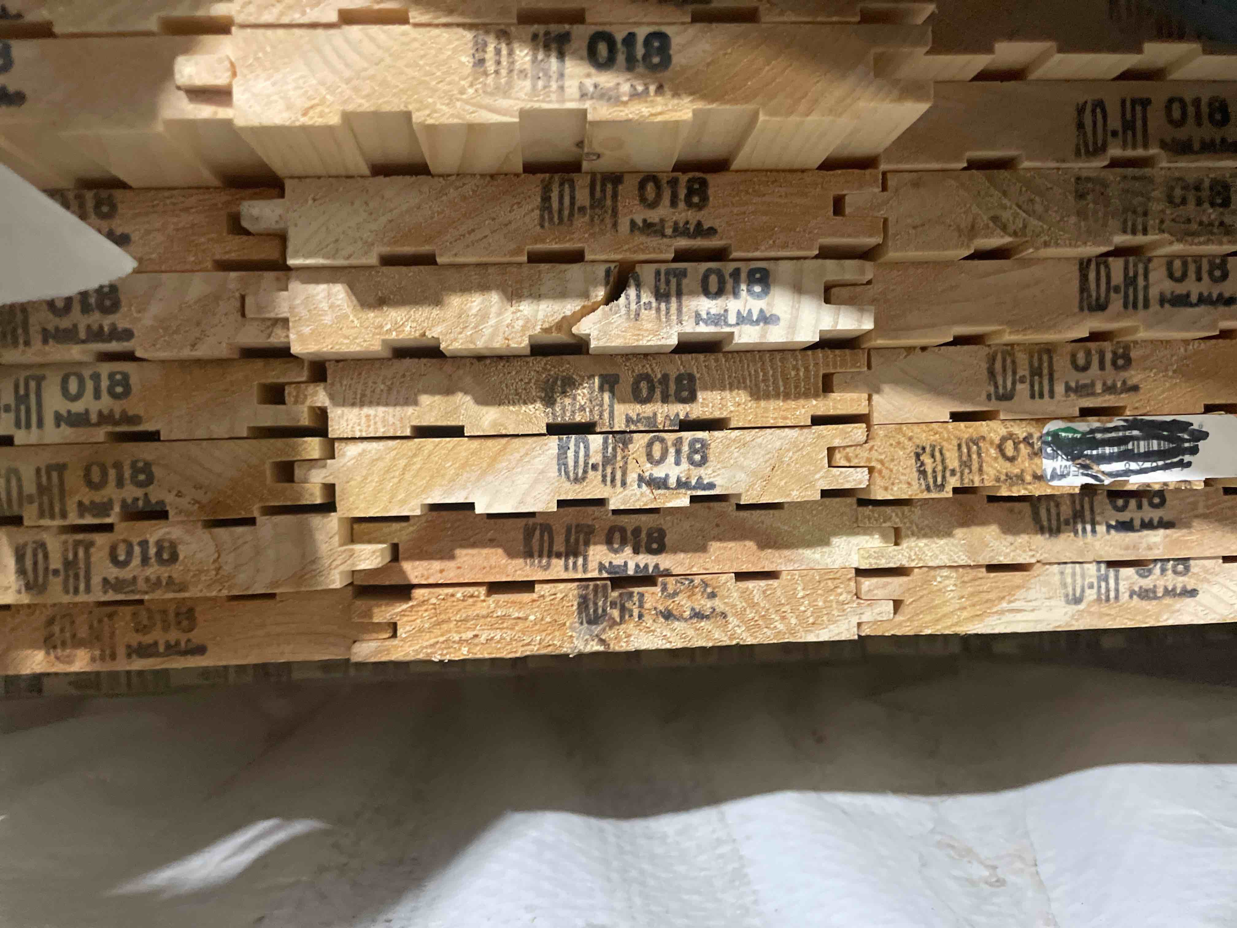 https://s3.amazonaws.com/lotting-images-prod/bidfta/_1755528583369.jpeg