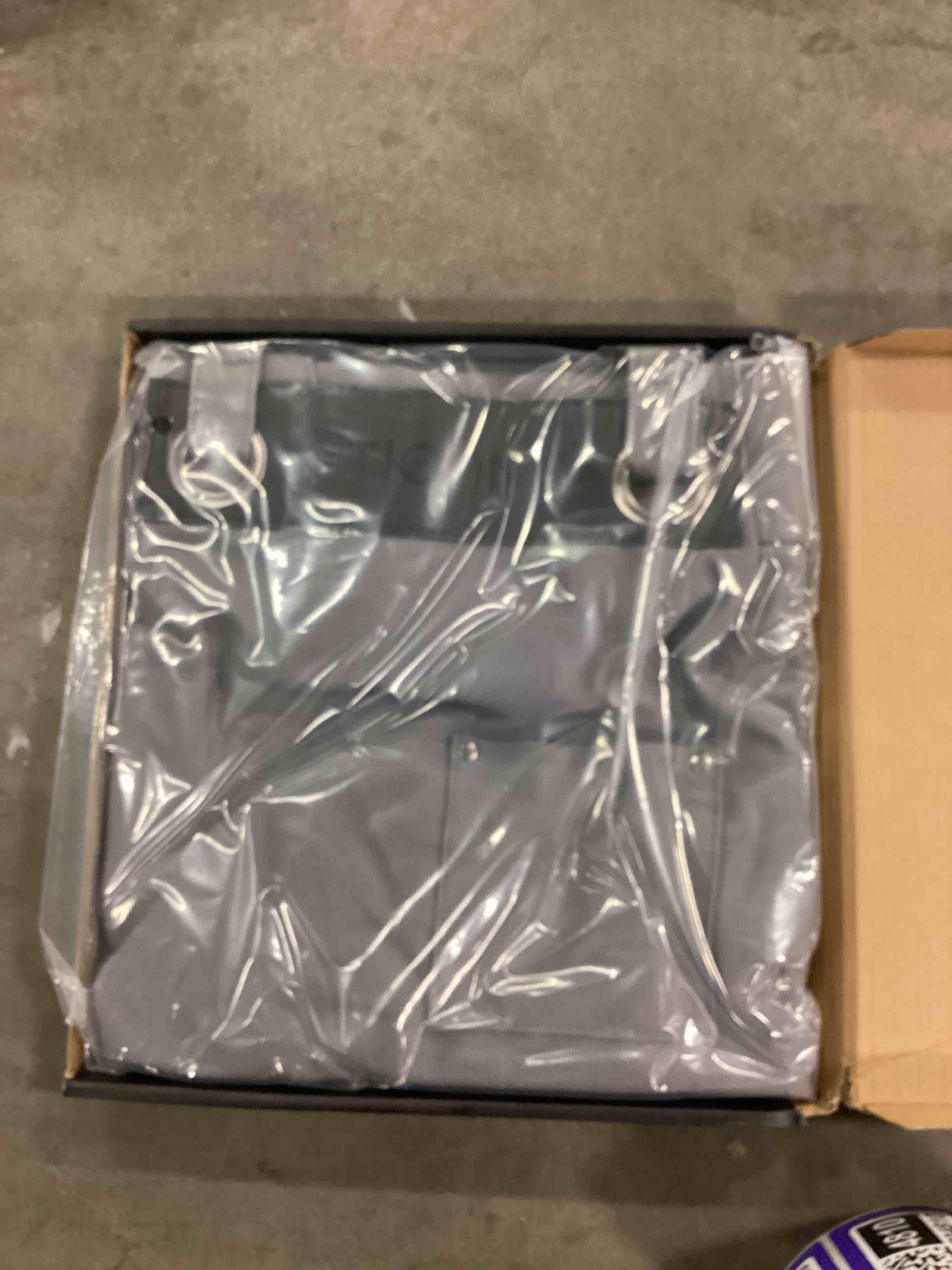 https://s3.amazonaws.com/lotting-images-prod/bidfta/_1756219456777.jpeg