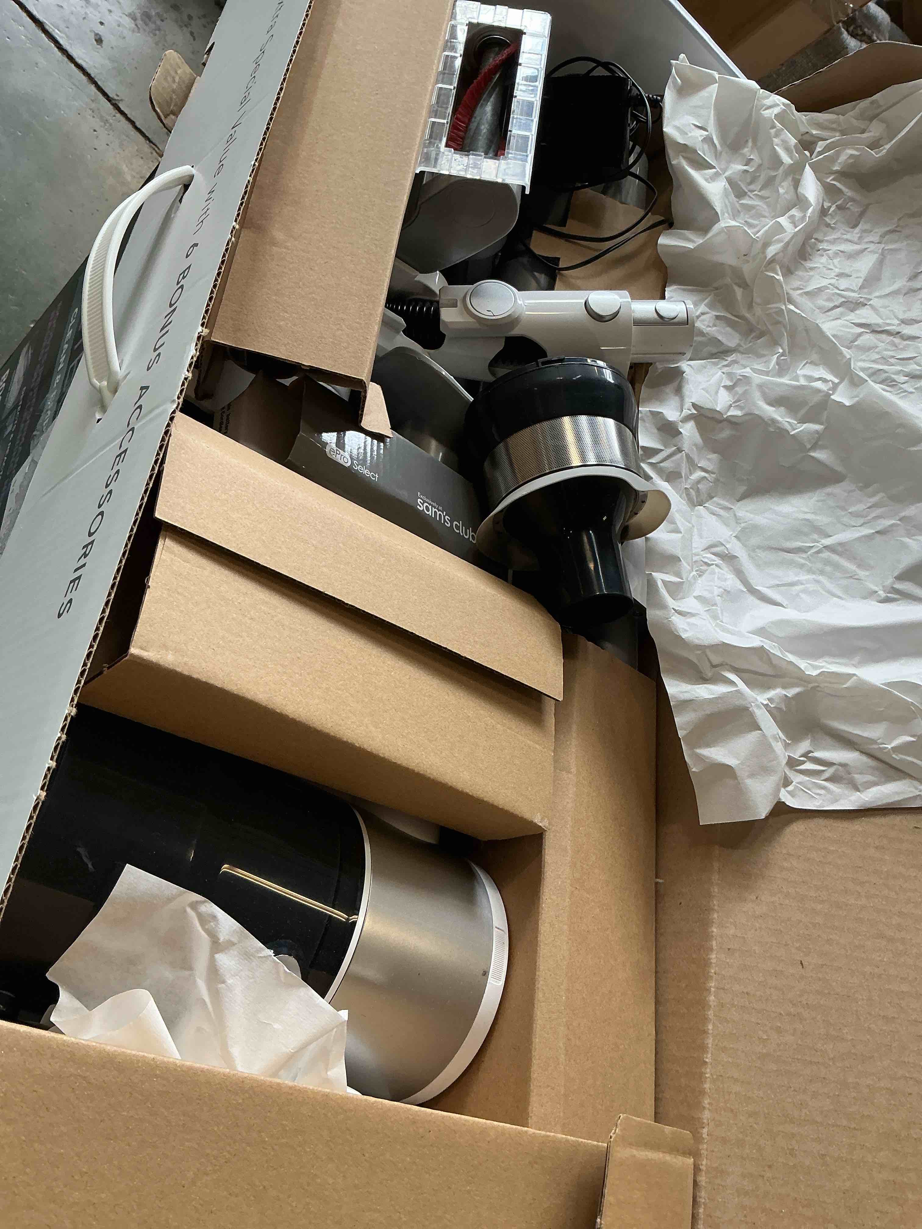 https://s3.amazonaws.com/lotting-images-prod/bidfta/_1757010363110.jpeg
