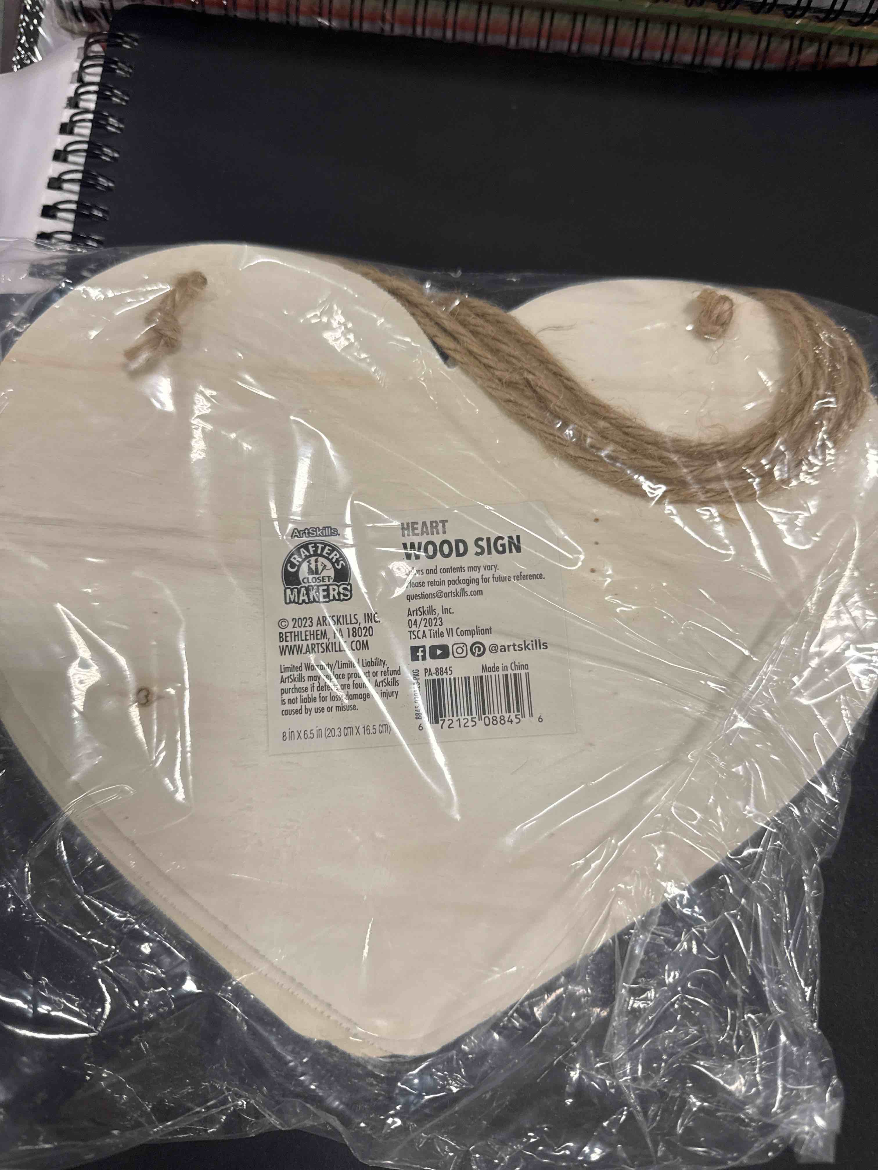 https://s3.amazonaws.com/lotting-images-prod/bidfta/_1757444620301.jpeg