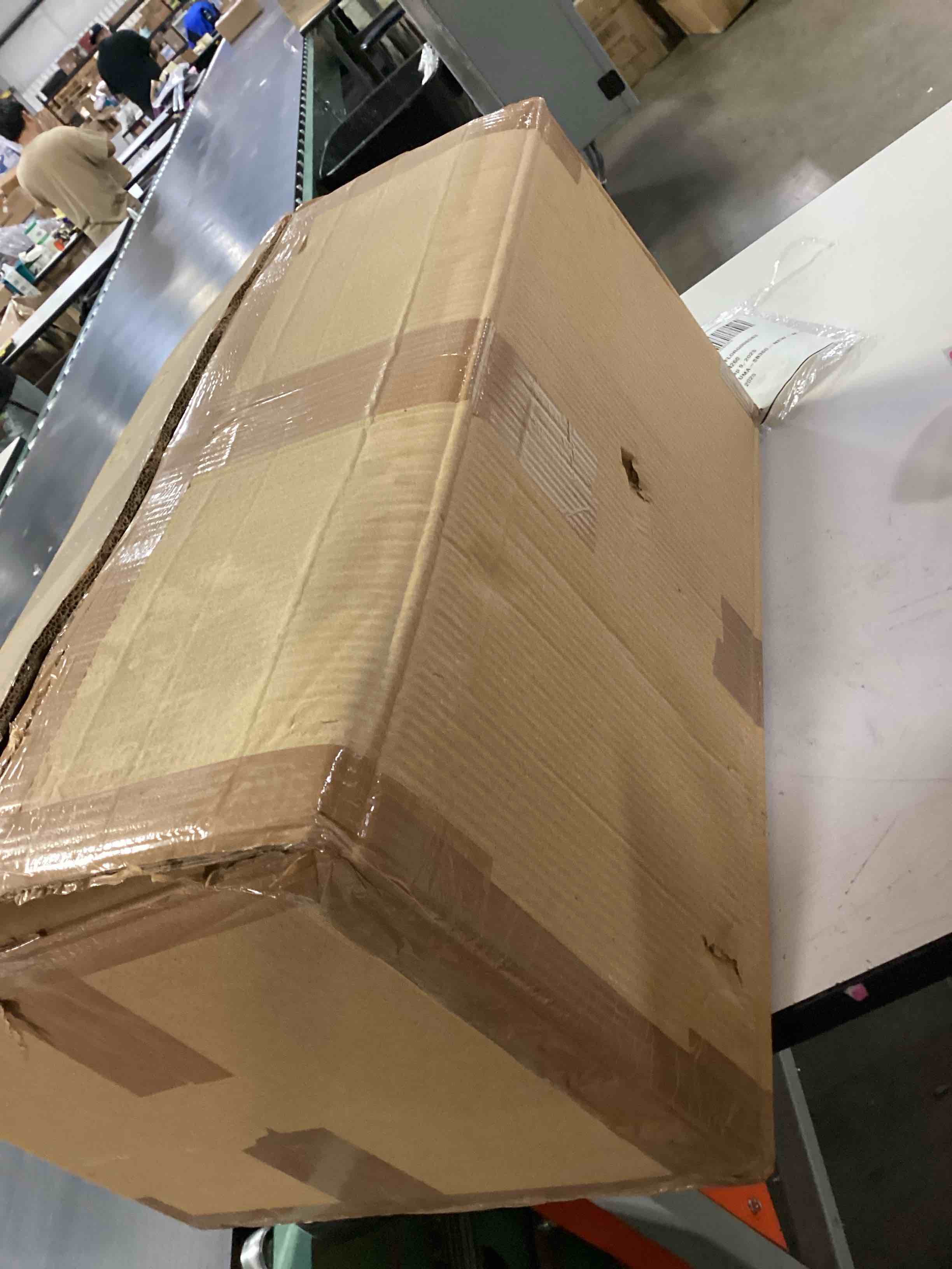https://s3.amazonaws.com/lotting-images-prod/bidfta/_1757591323246.jpeg