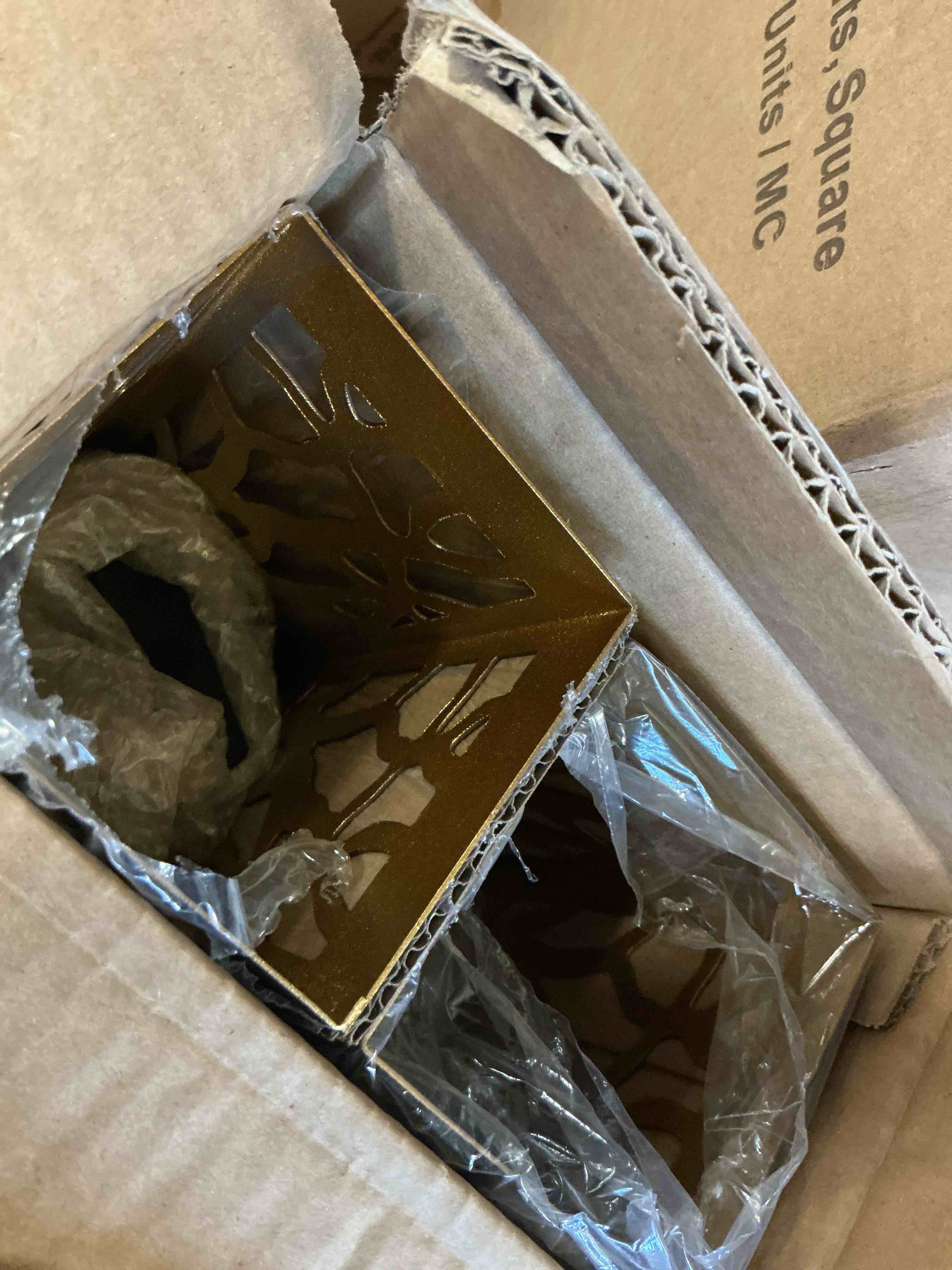 https://s3.amazonaws.com/lotting-images-prod/bidfta/_1757593424145.jpeg
