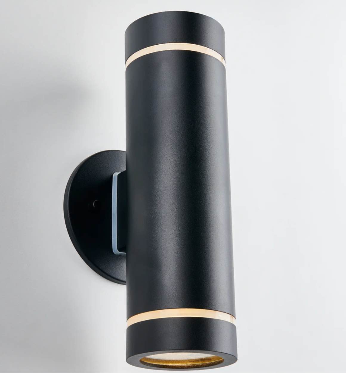 artika c7 modern outdoor/indoor wall light, black finish ideal for porch, garage, living room, bedroom, hallway - beam of light is projected in 3 different directions