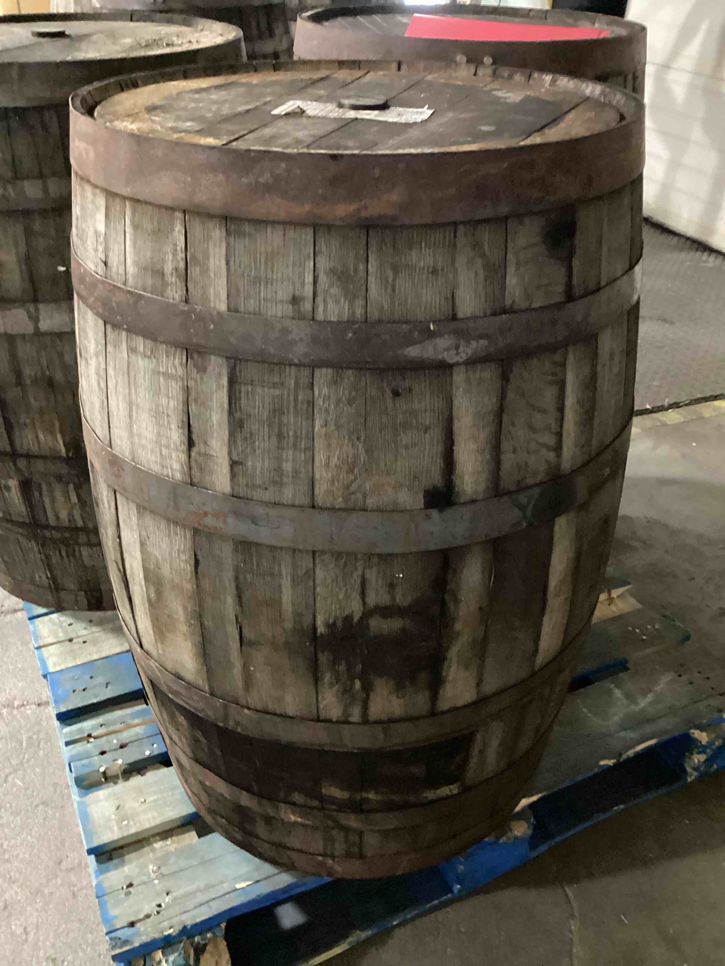 Bourbon Oak Whiskey Barrells! 