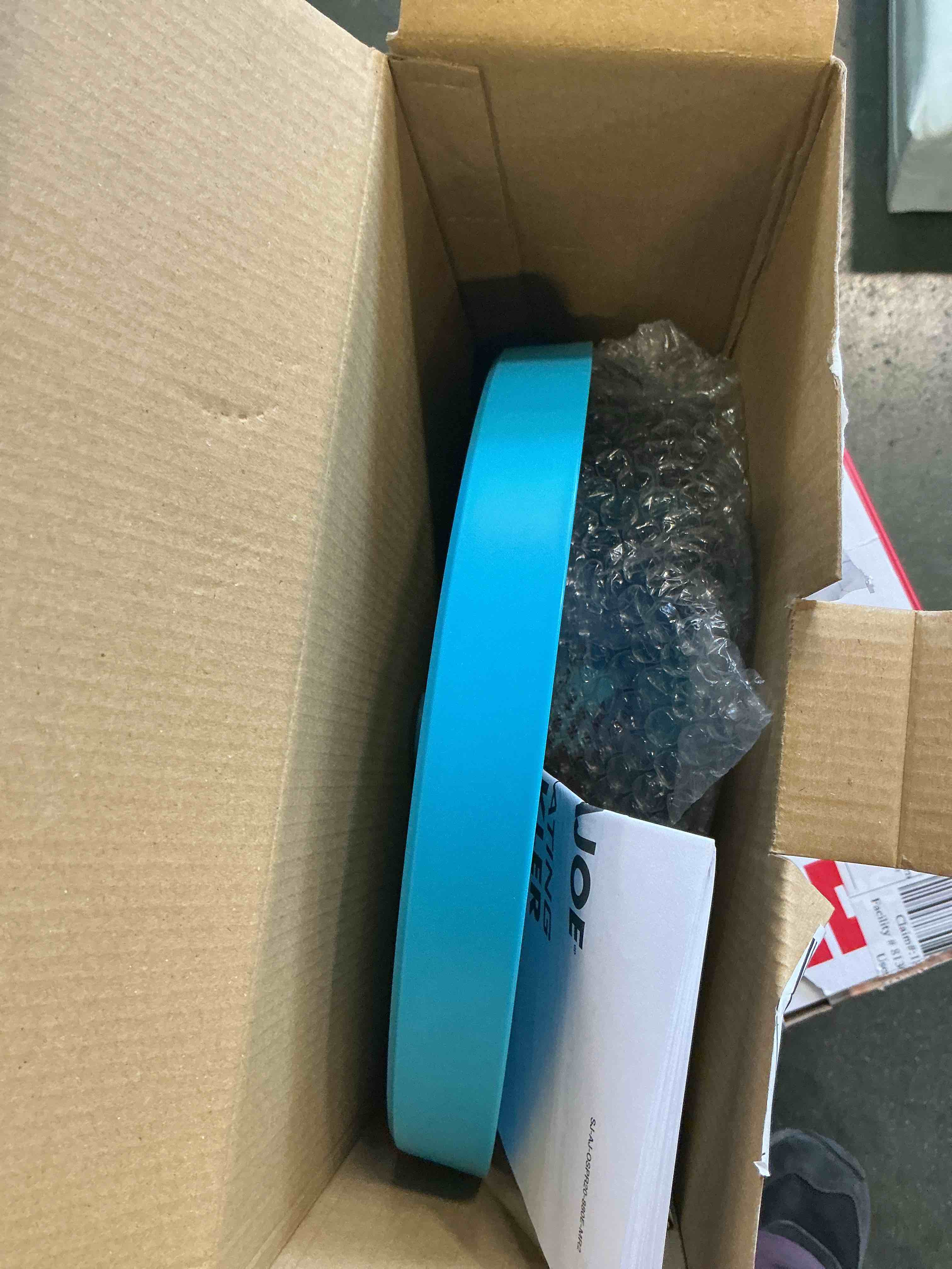 https://s3.amazonaws.com/lotting-images-prod/bidfta/_1758221990177.jpeg