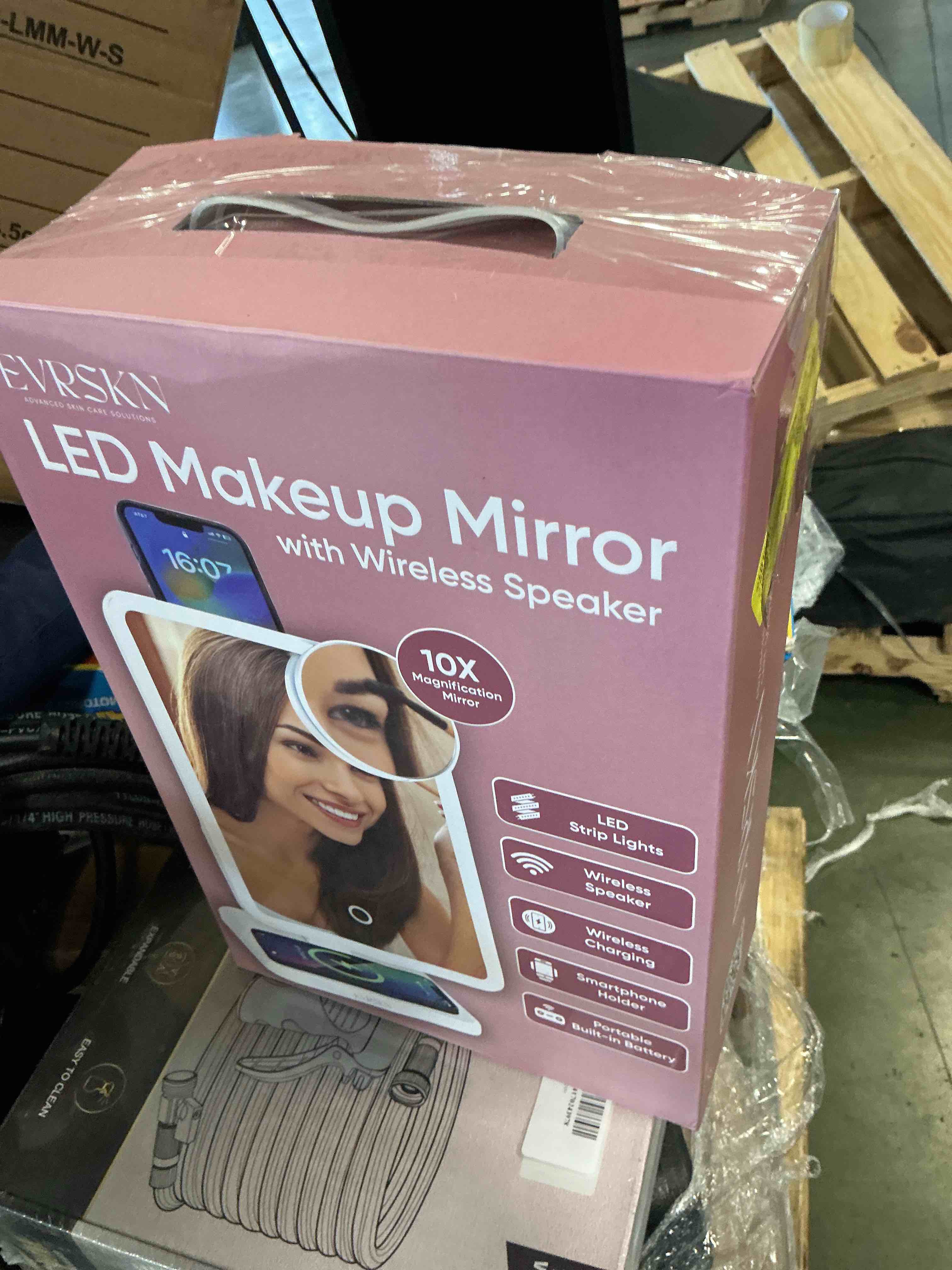 https://s3.amazonaws.com/lotting-images-prod/bidfta/_1758225036248.jpeg