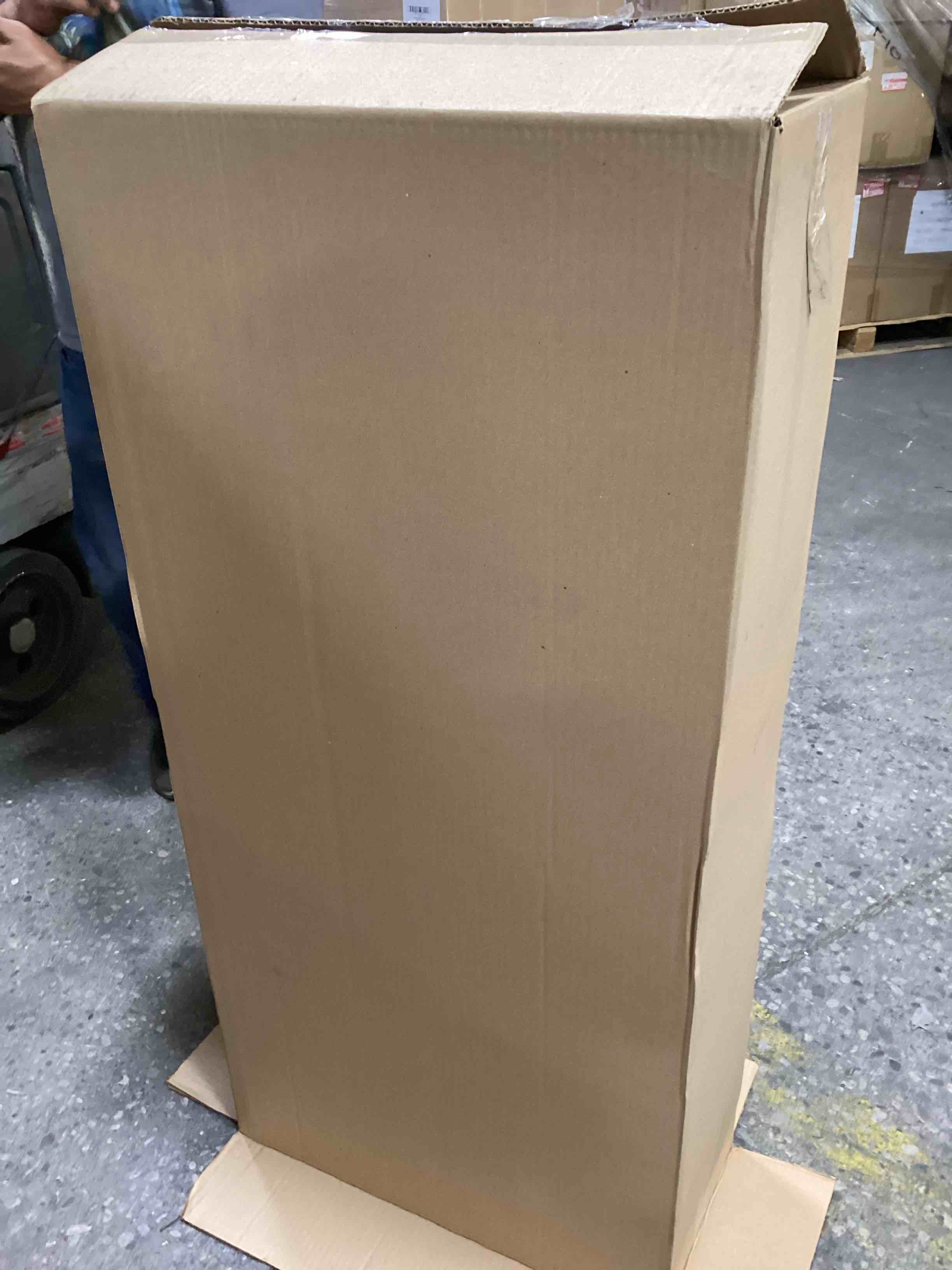 https://s3.amazonaws.com/lotting-images-prod/bidfta/_1759176420298.jpeg