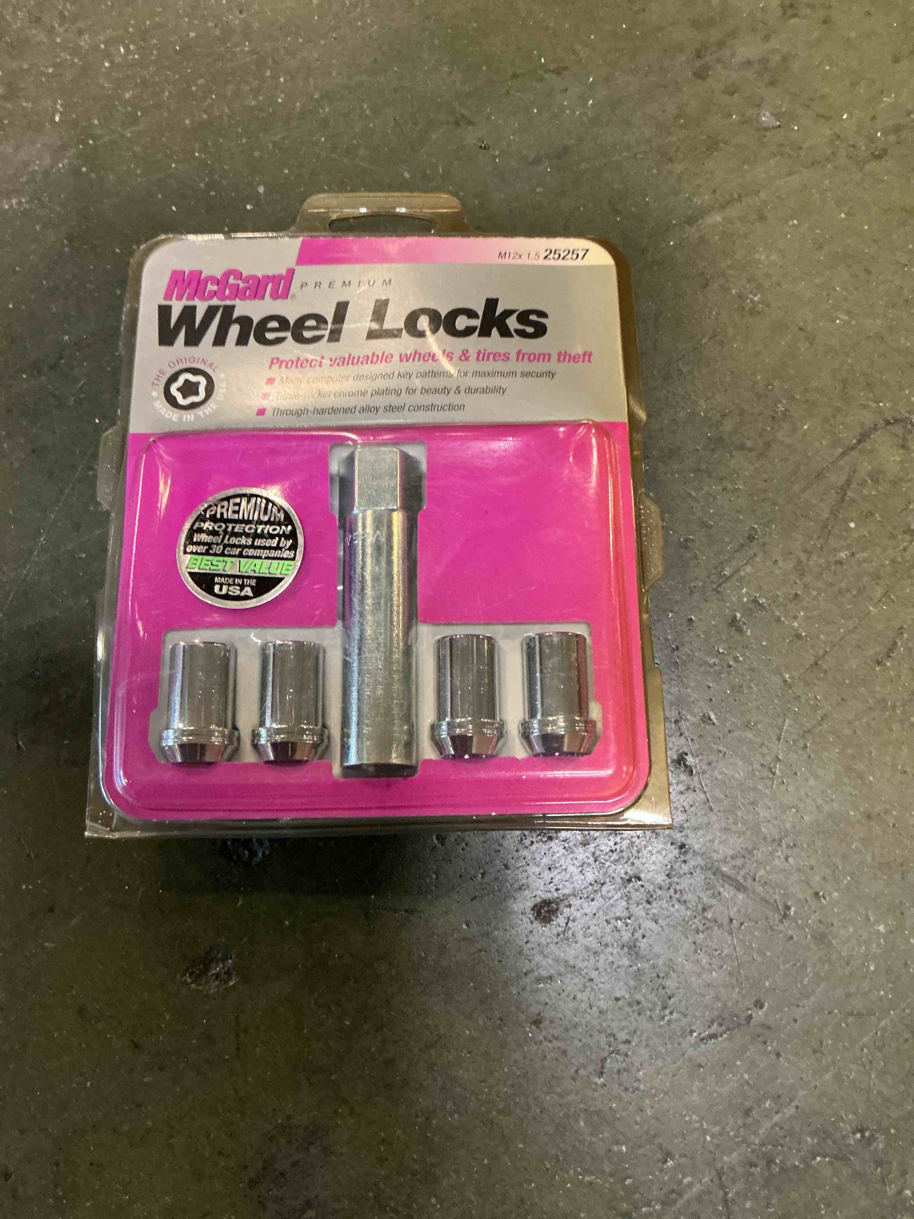 https://s3.amazonaws.com/lotting-images-prod/bidfta/_1760100688237.jpeg