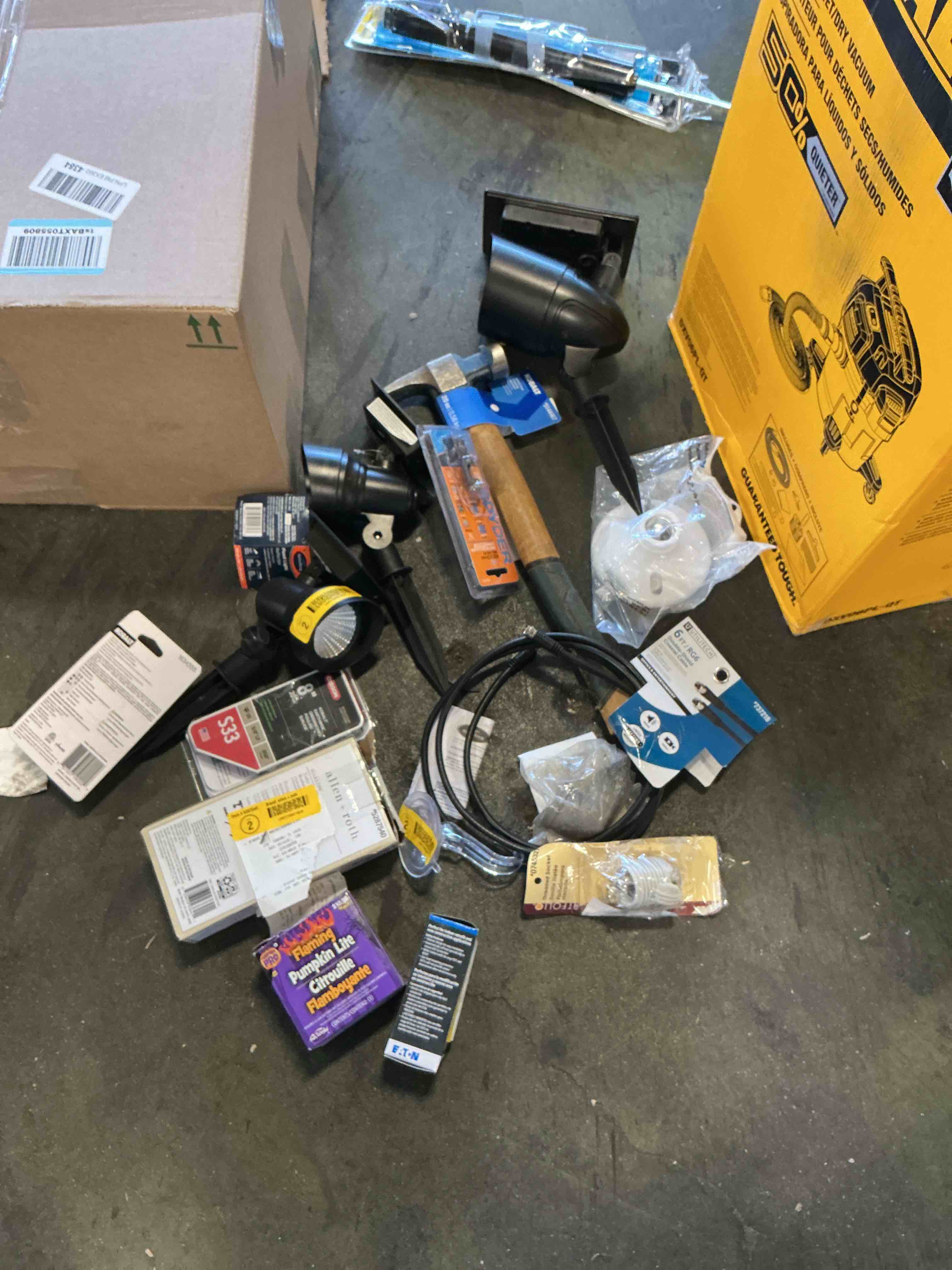 https://s3.amazonaws.com/lotting-images-prod/bidfta/_1760368525908.jpeg