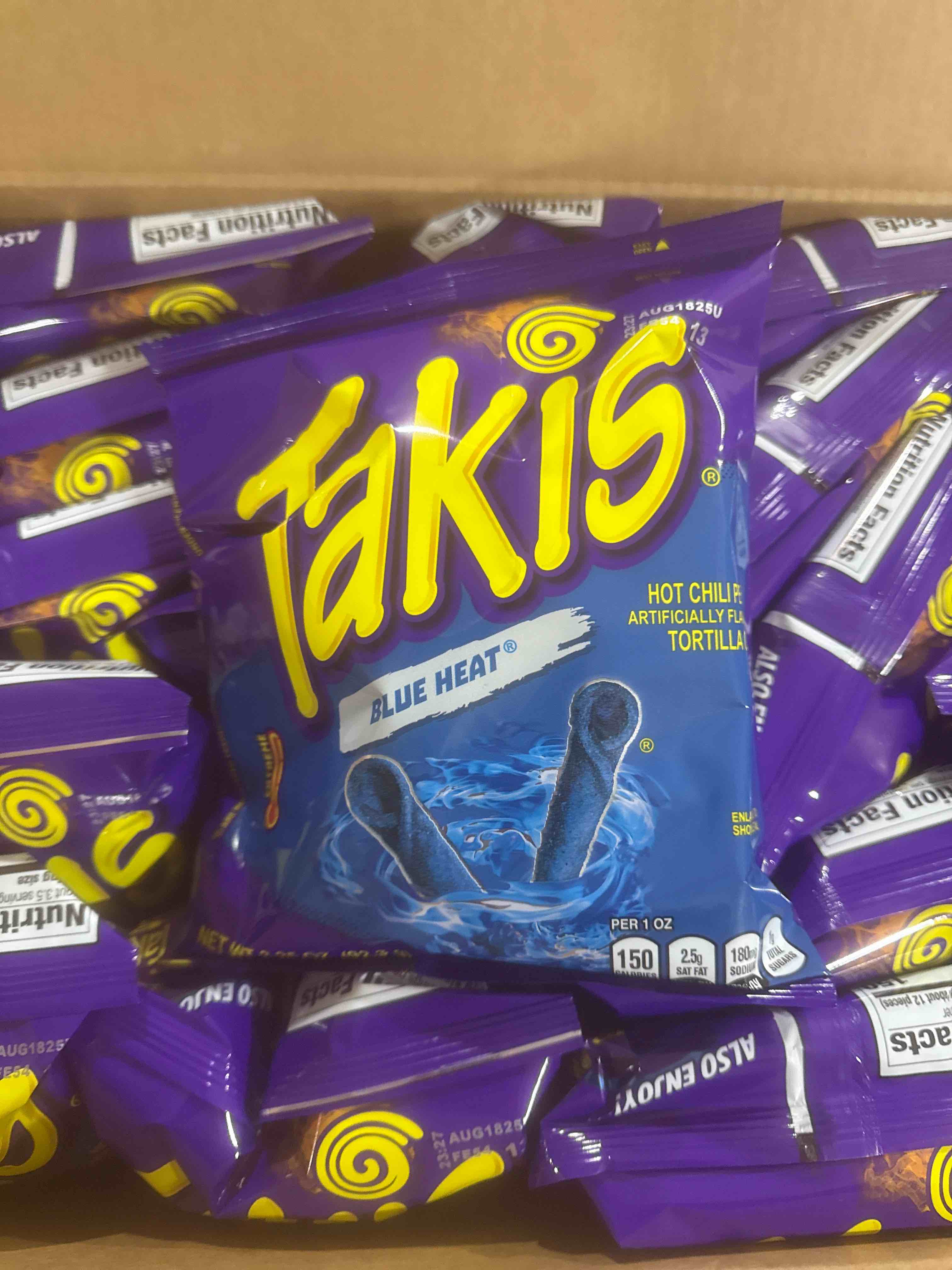 Case of 20 Takis Blue Heat Tortilla Chips - 3.25oz (BB aug 2025)