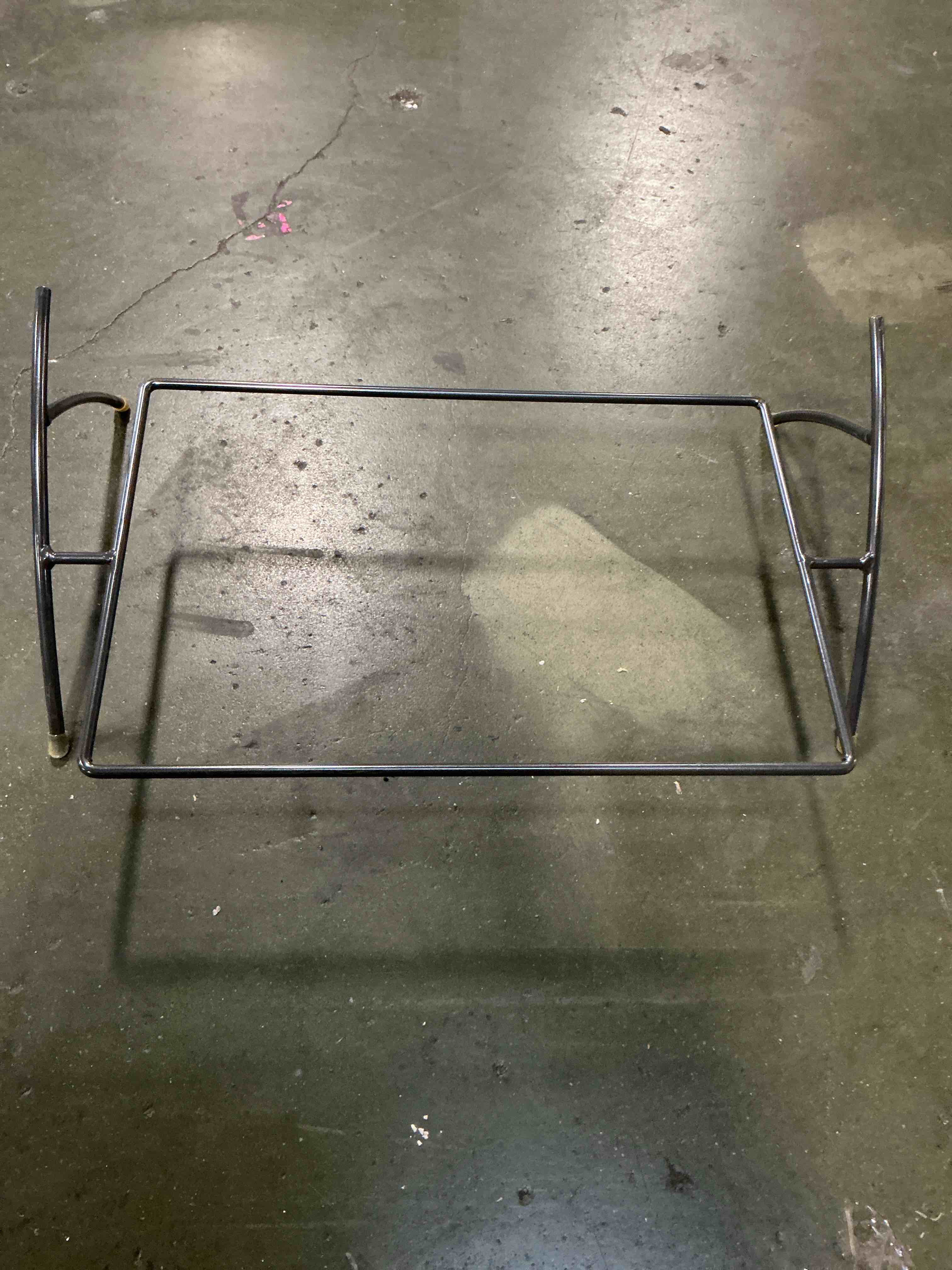 Hubert ARCtistic Slant Stand 1 tier 18X12